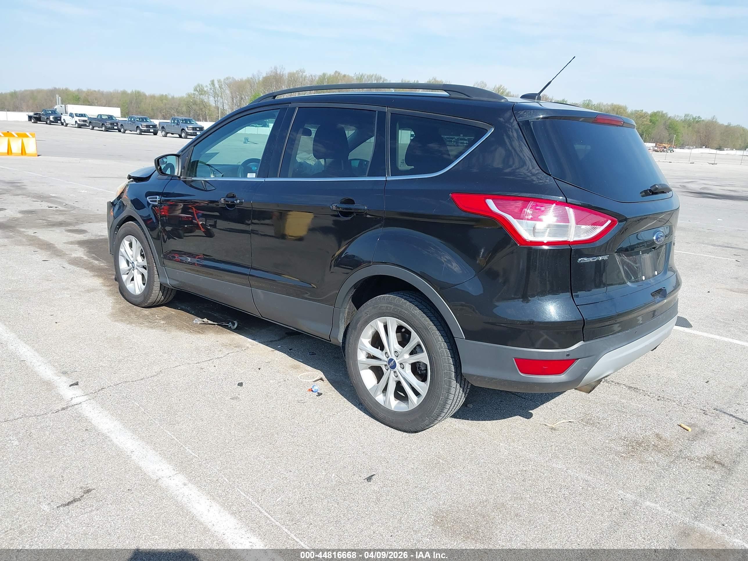 FORD ESCAPE image 3