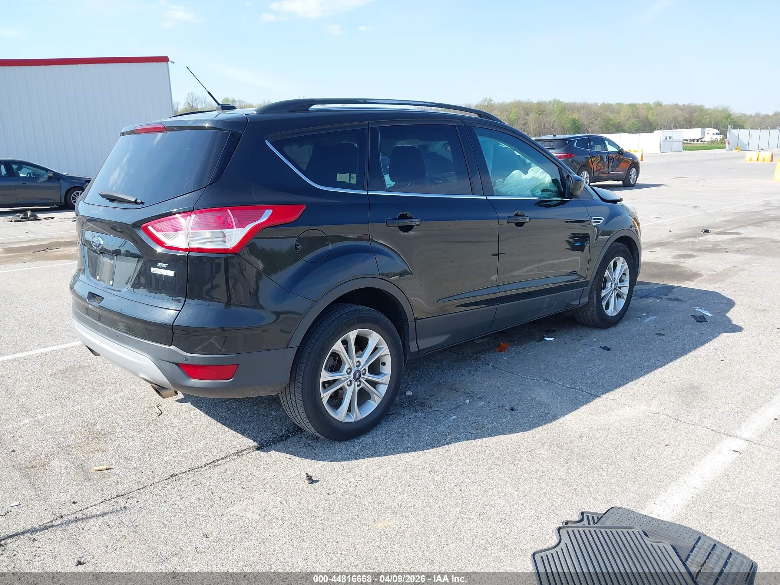 FORD ESCAPE image 4