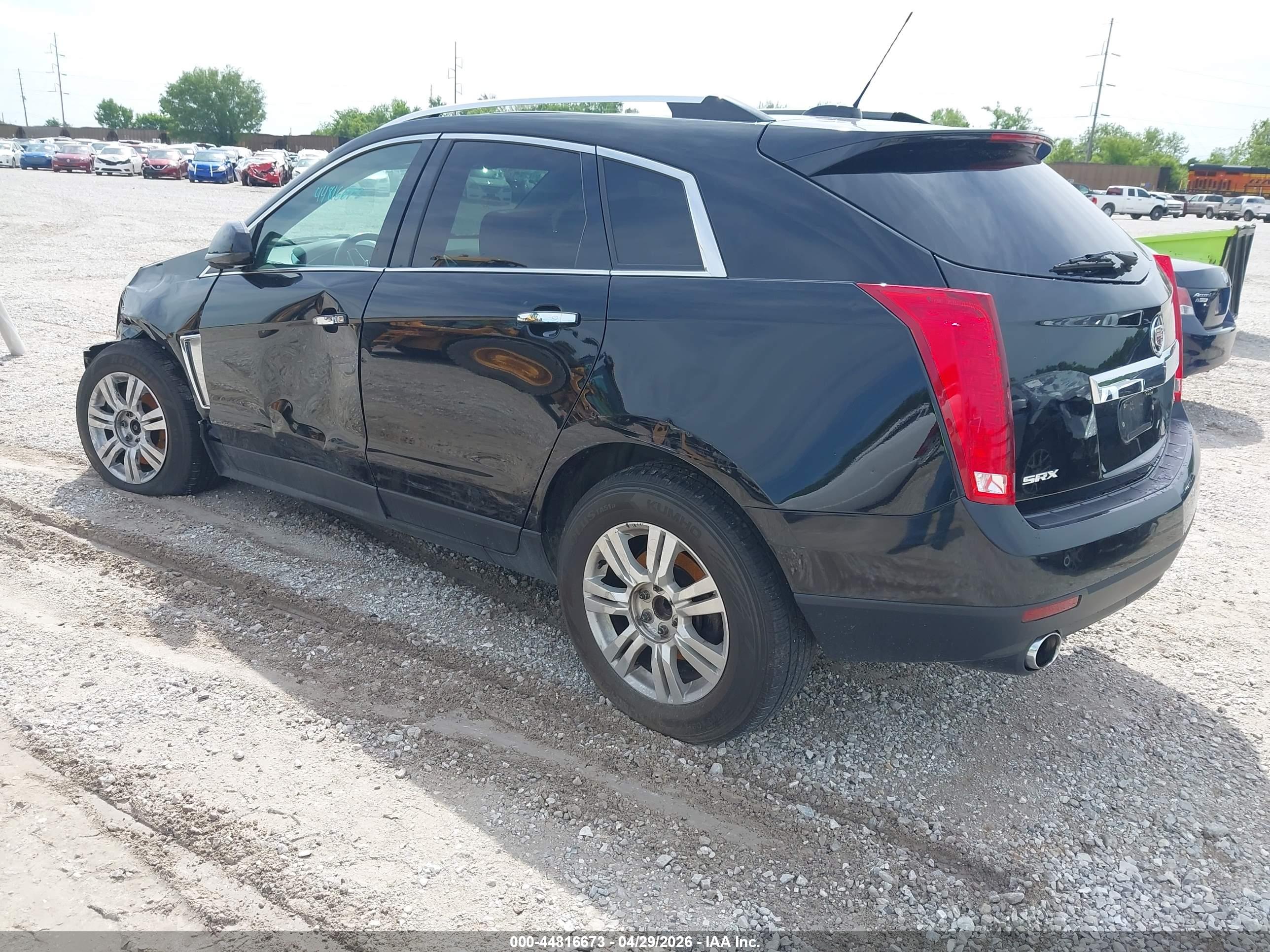 CADILLAC SRX image 3