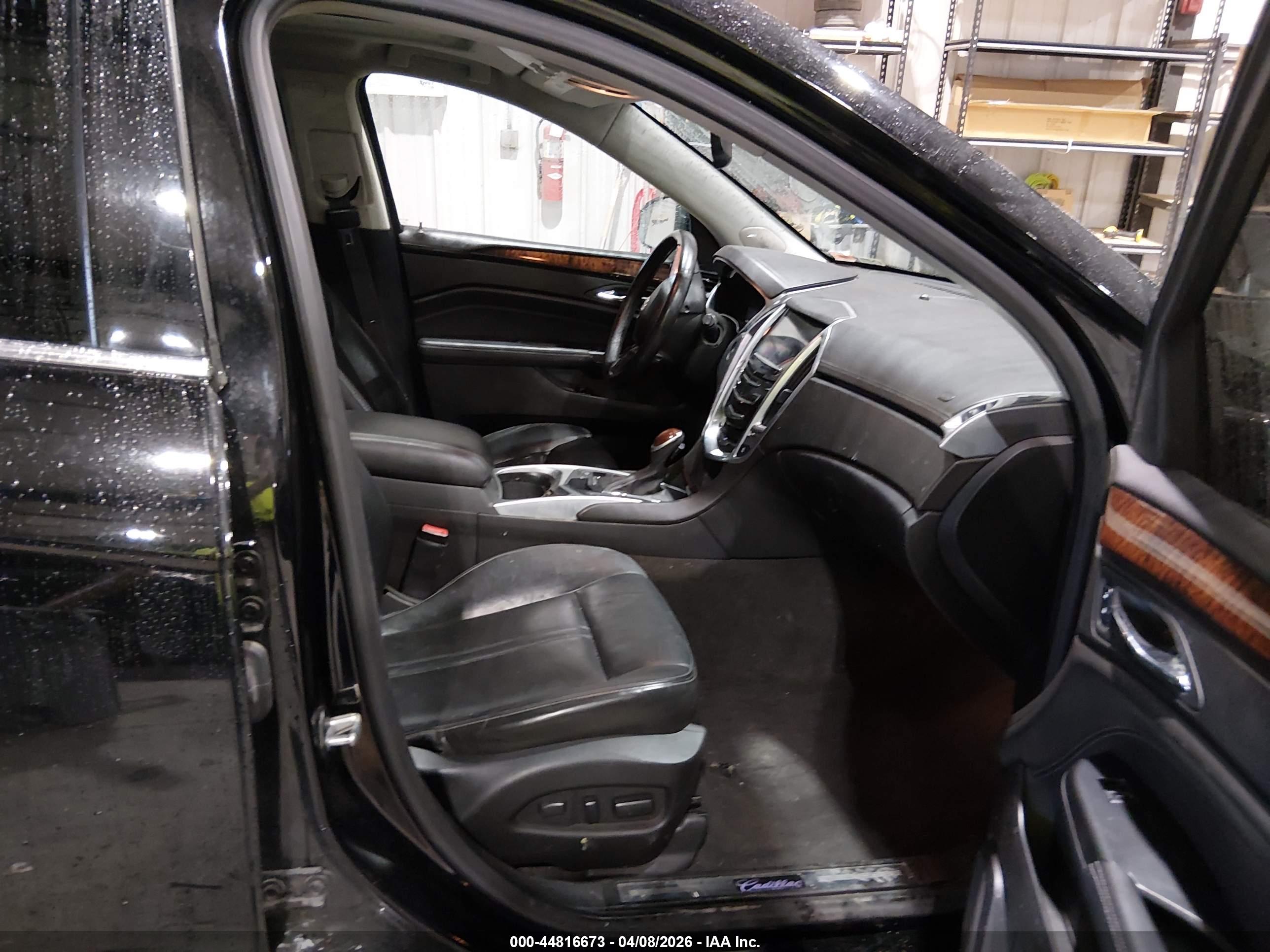 CADILLAC SRX image 5