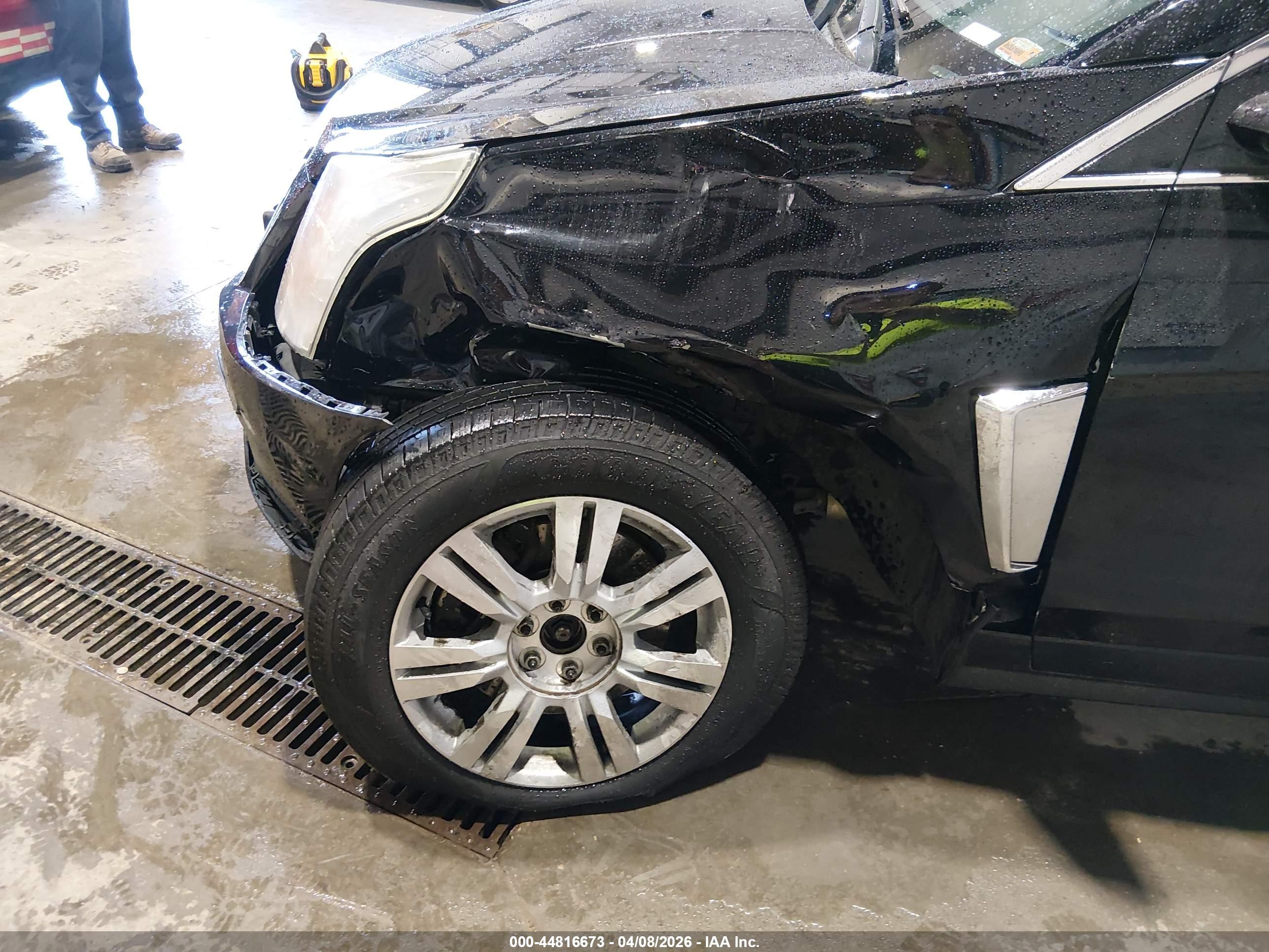 CADILLAC SRX image 6