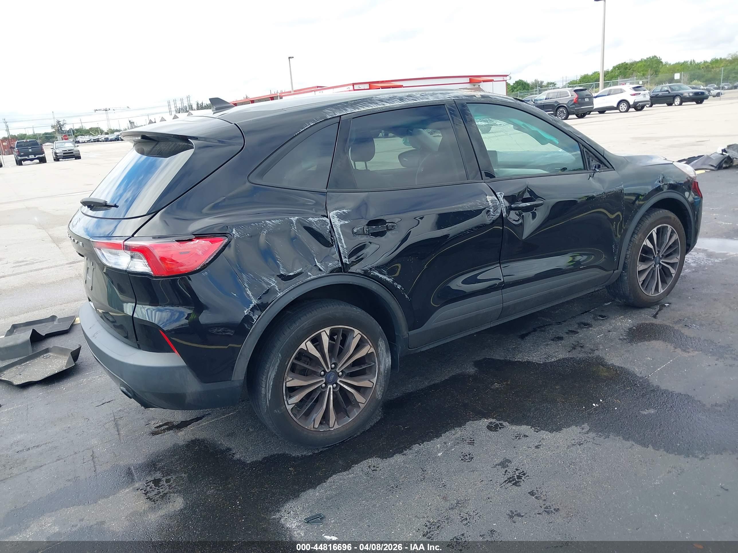 FORD ESCAPE image 4