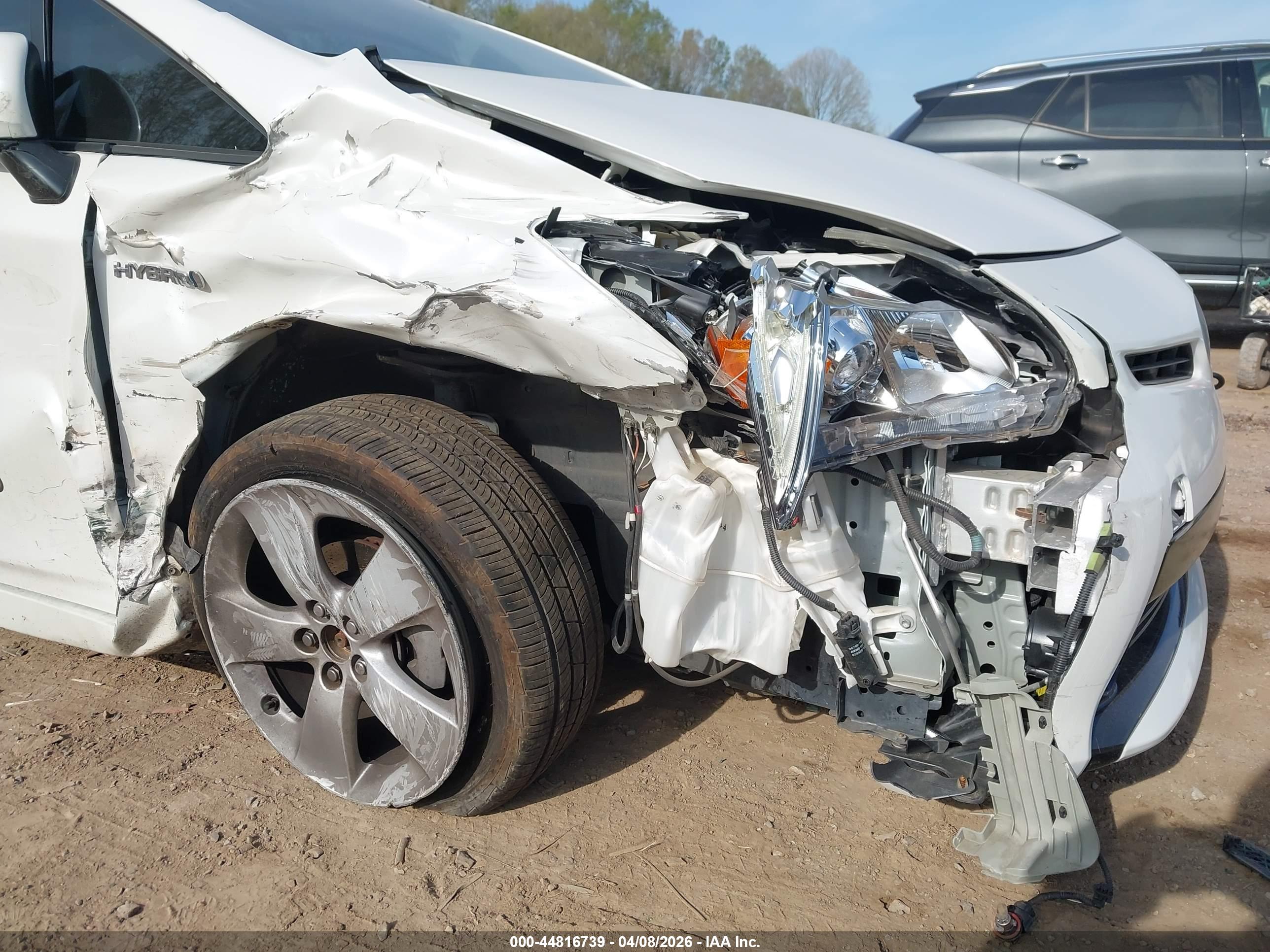 TOYOTA PRIUS image 6