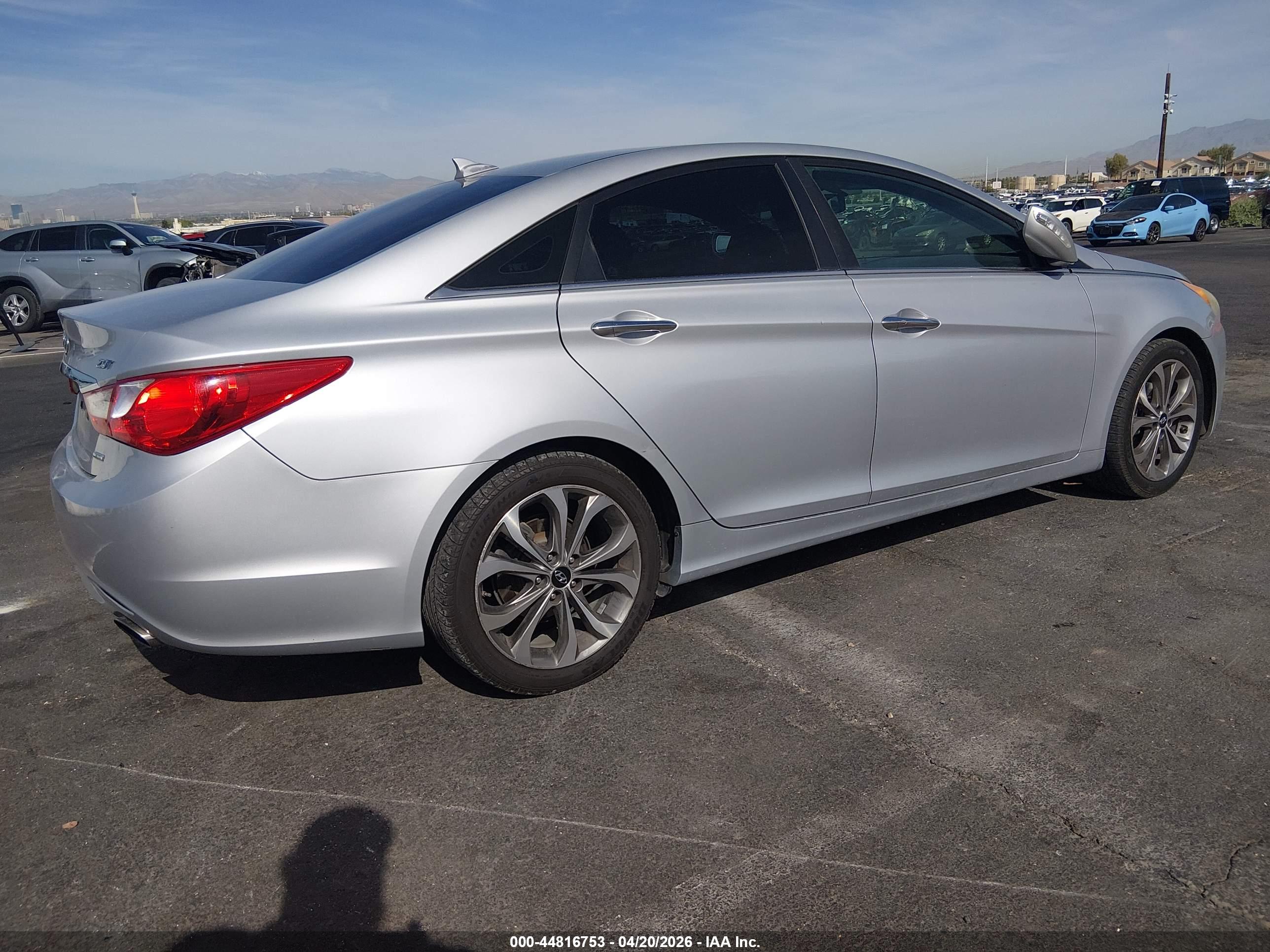 HYUNDAI SONATA image 4