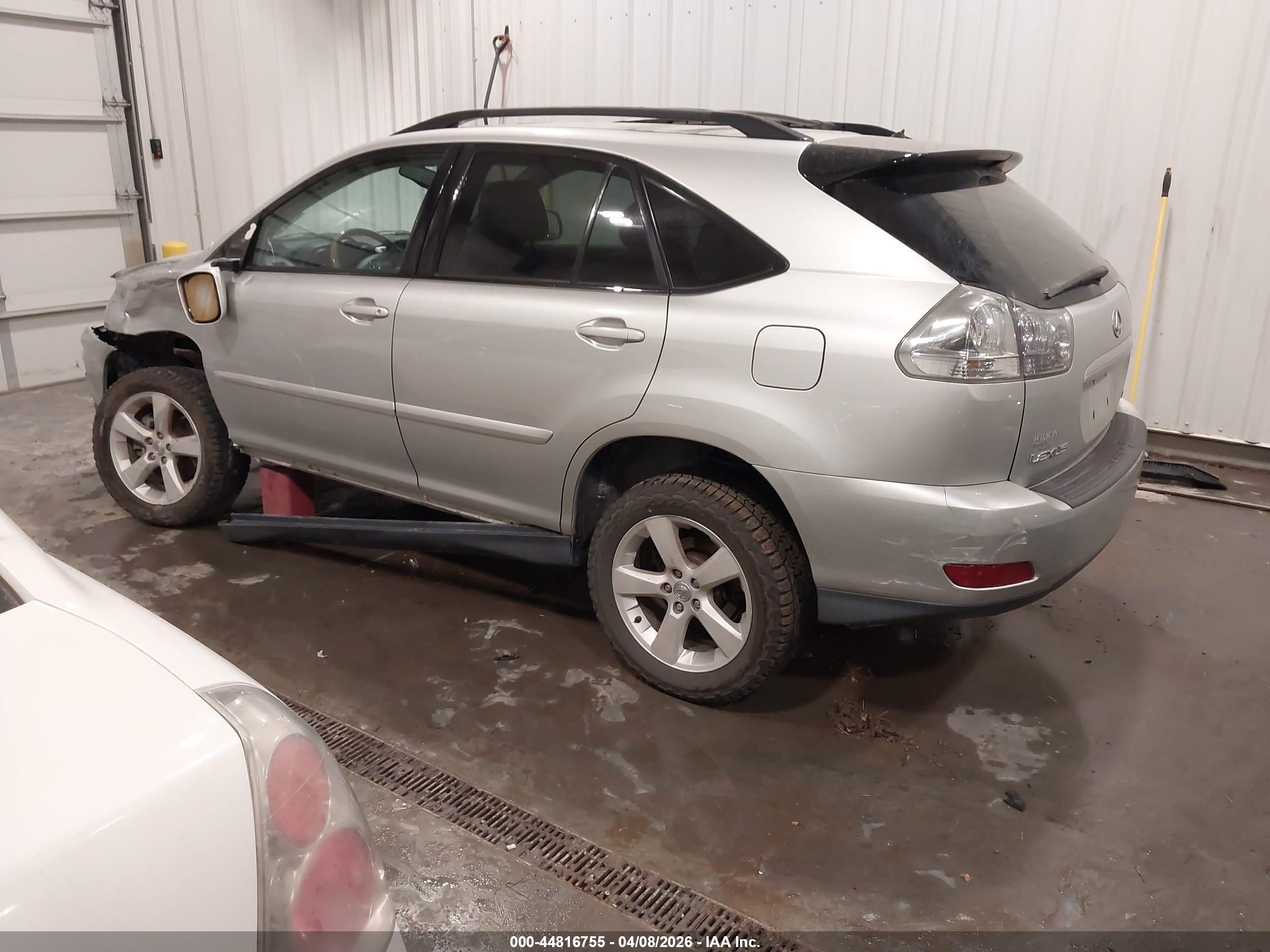 LEXUS RX image 3