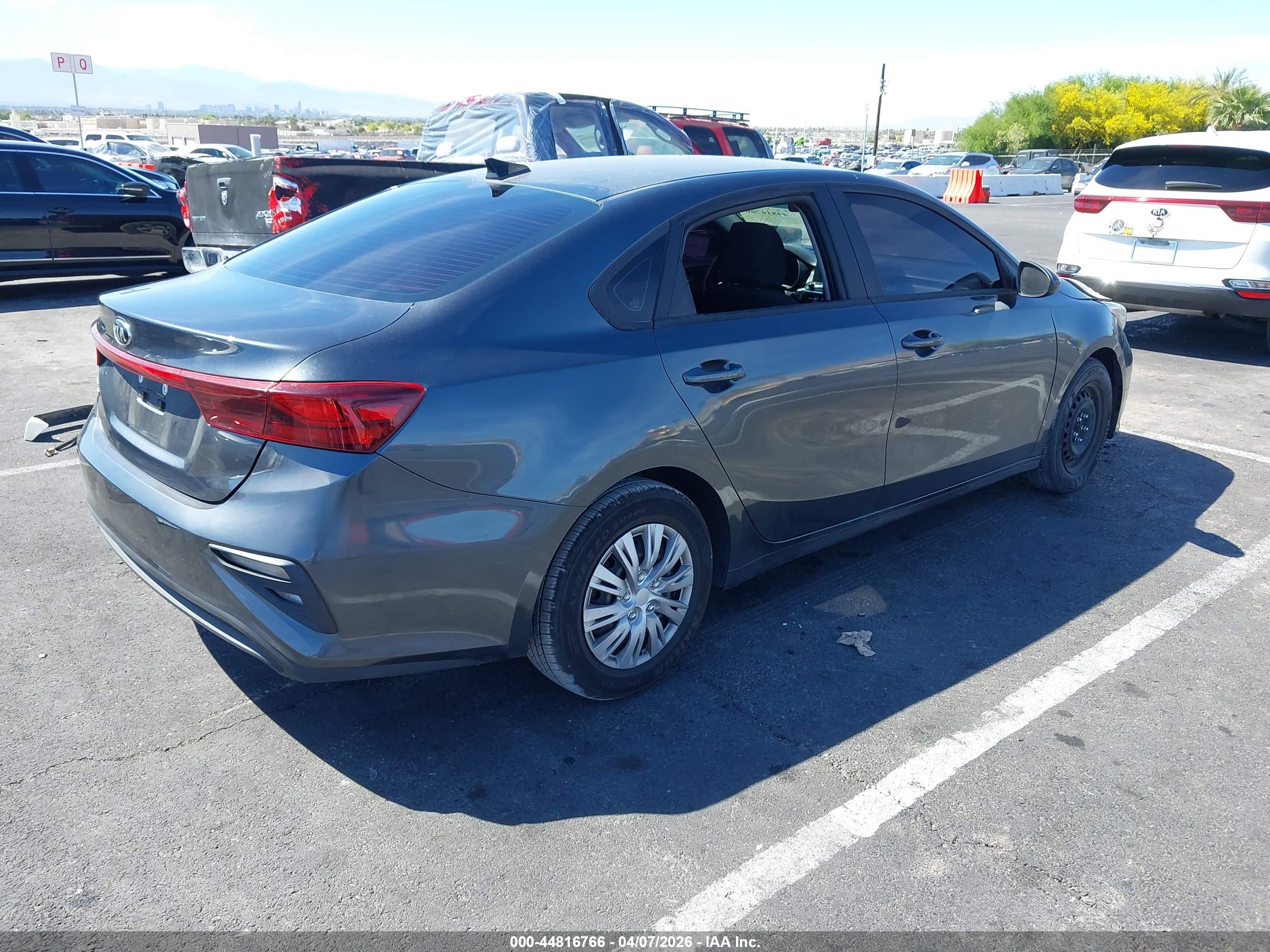 KIA FORTE image 4