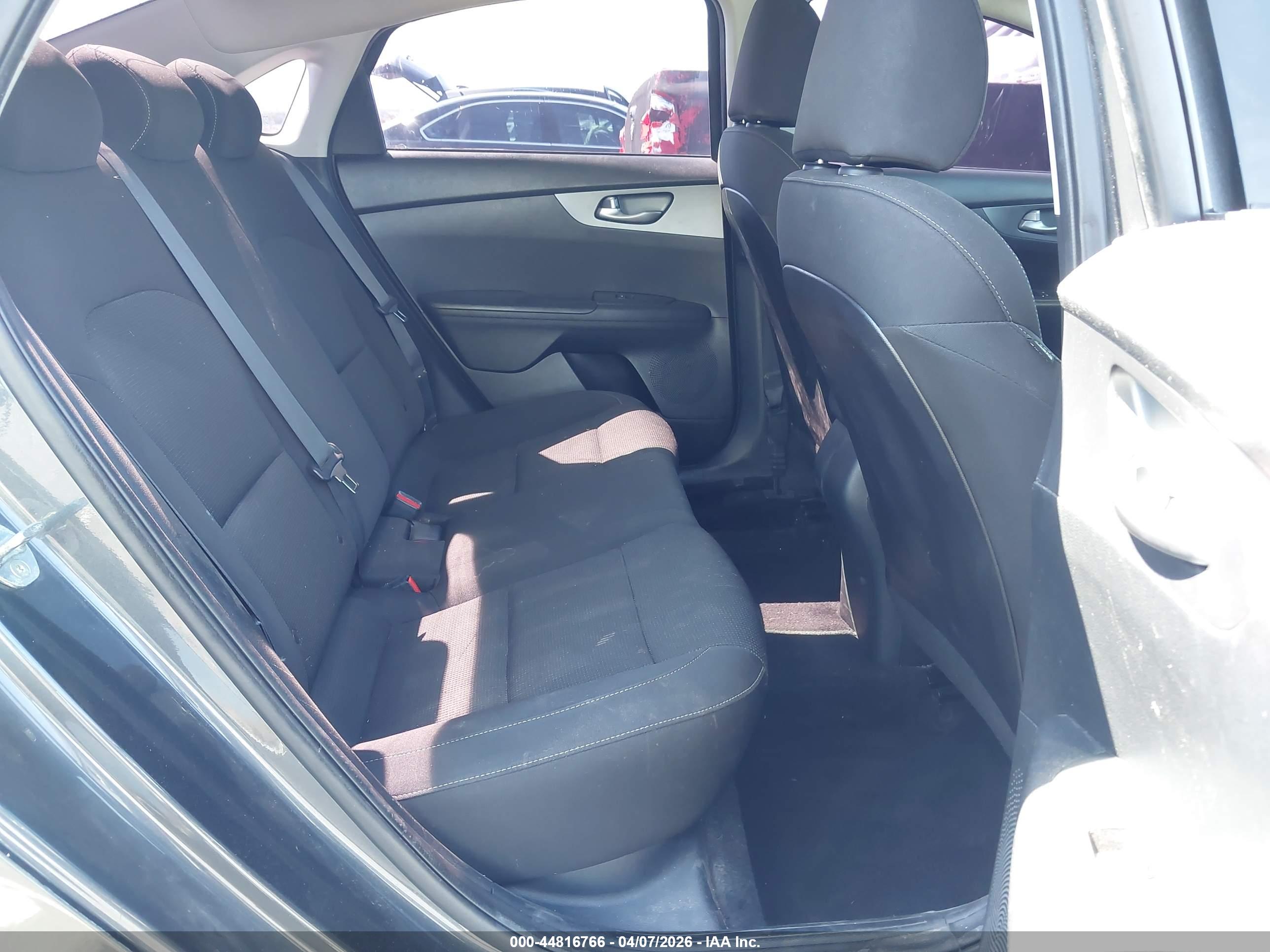 KIA FORTE image 8