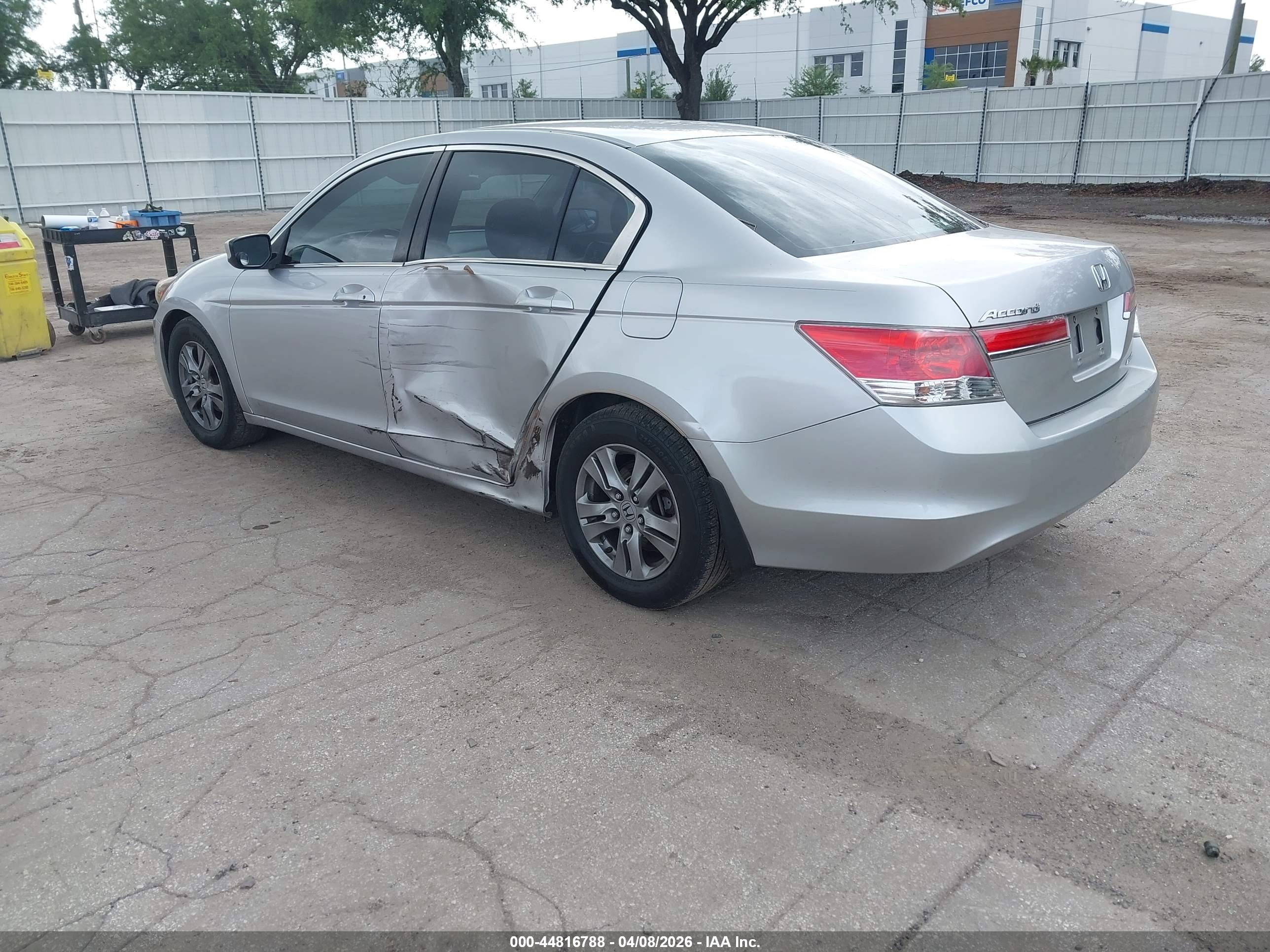 HONDA ACCORD image 3