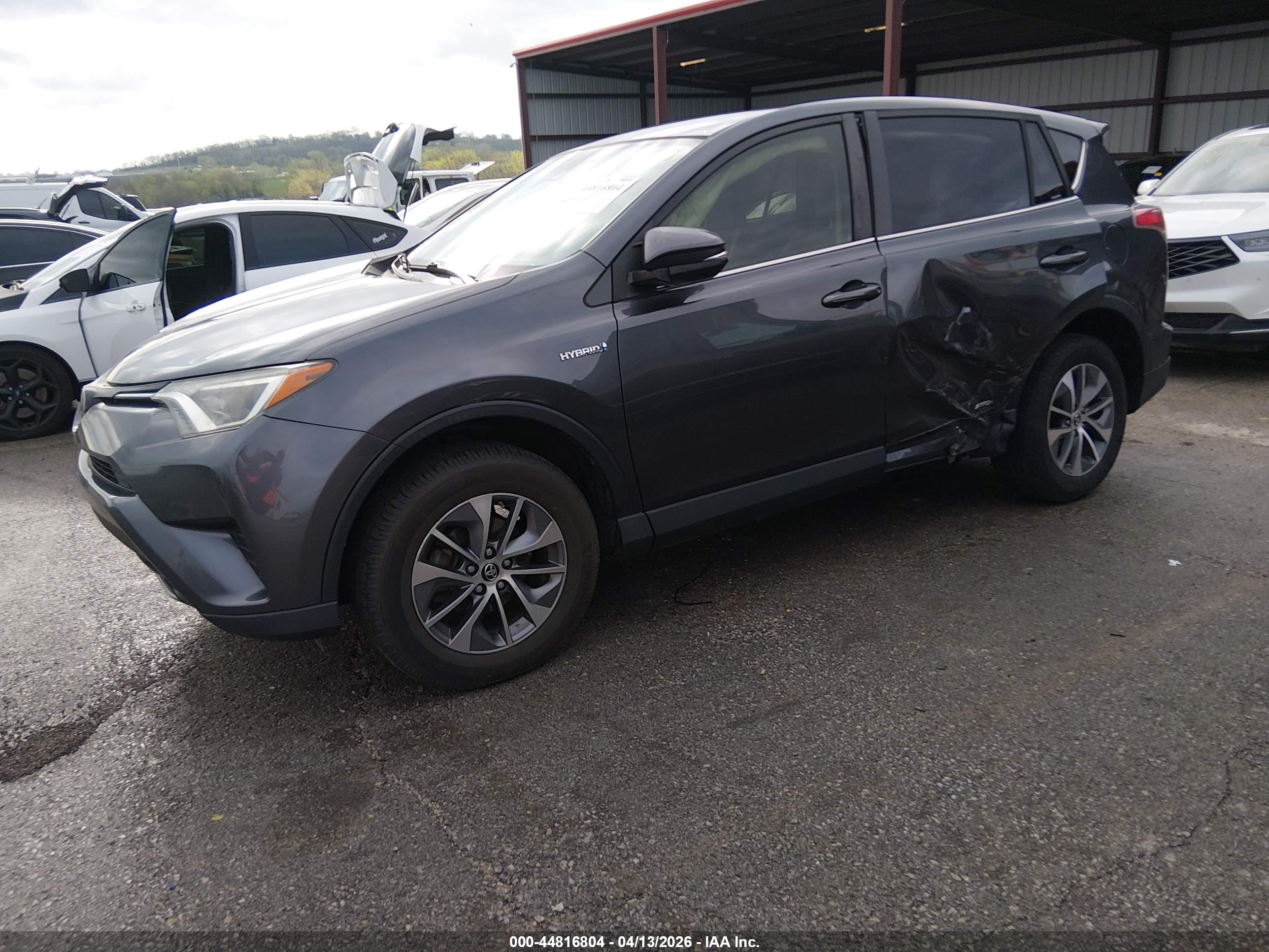 TOYOTA RAV4 image 2