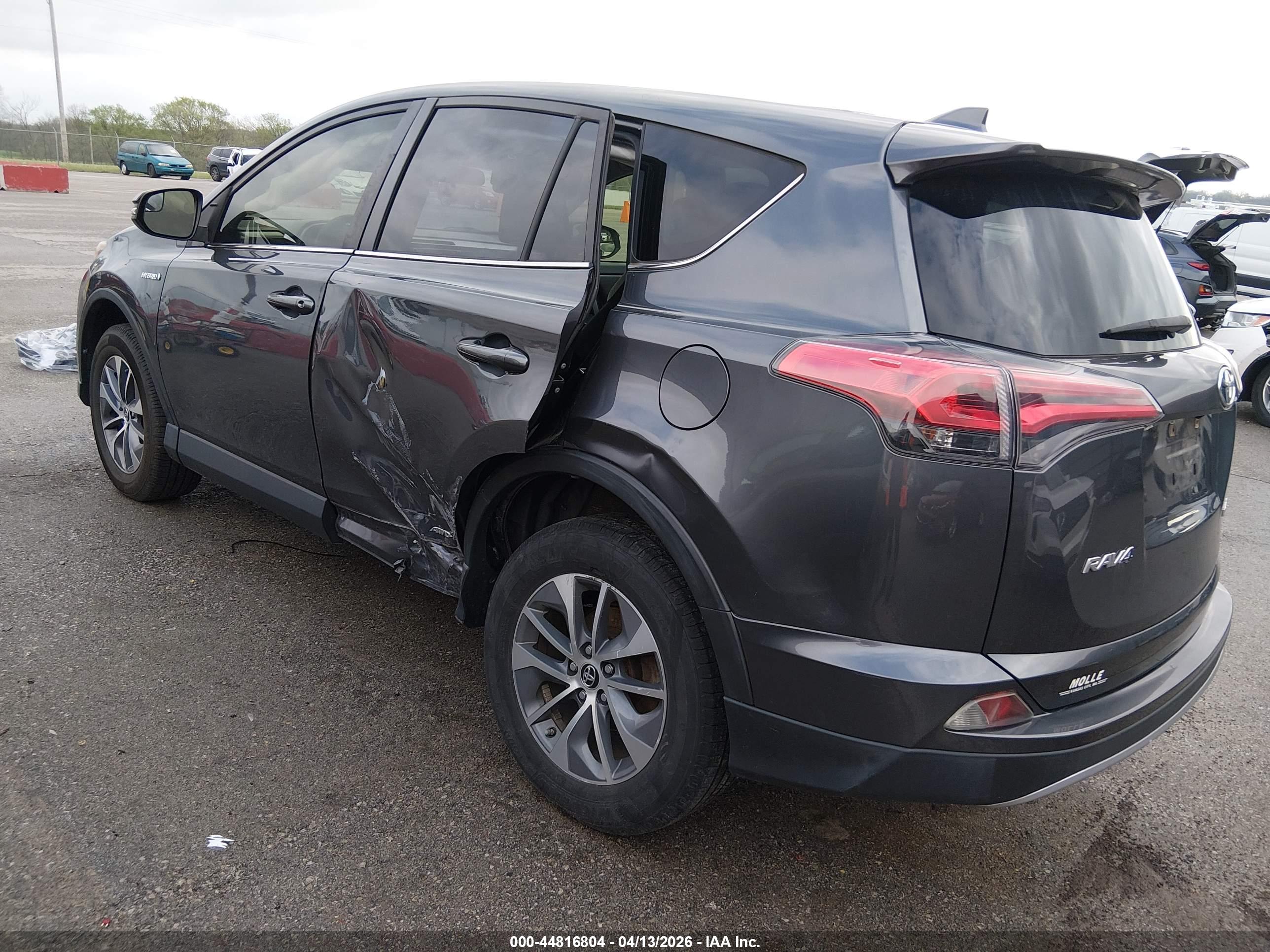 TOYOTA RAV4 image 3