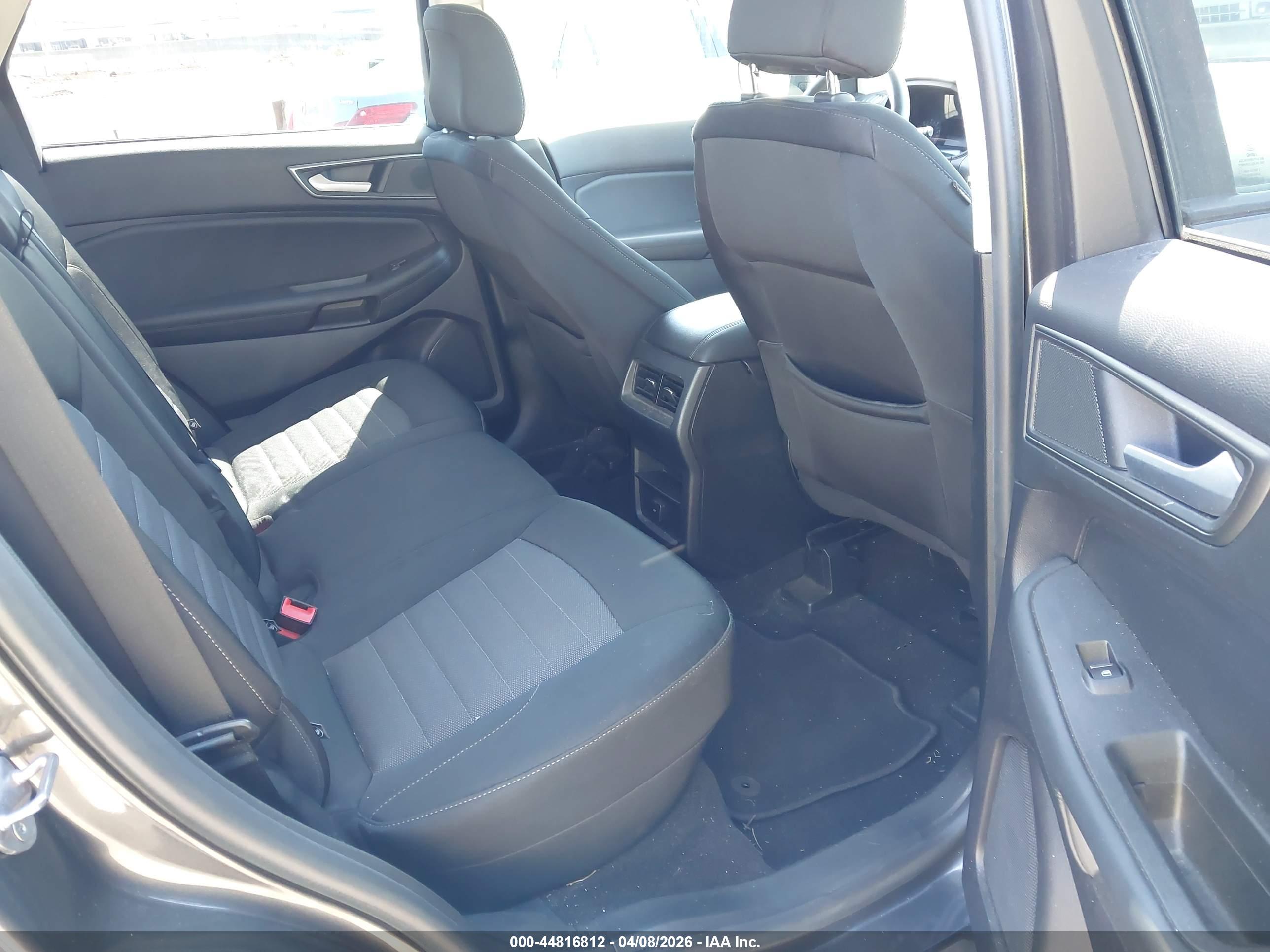 FORD EDGE image 8