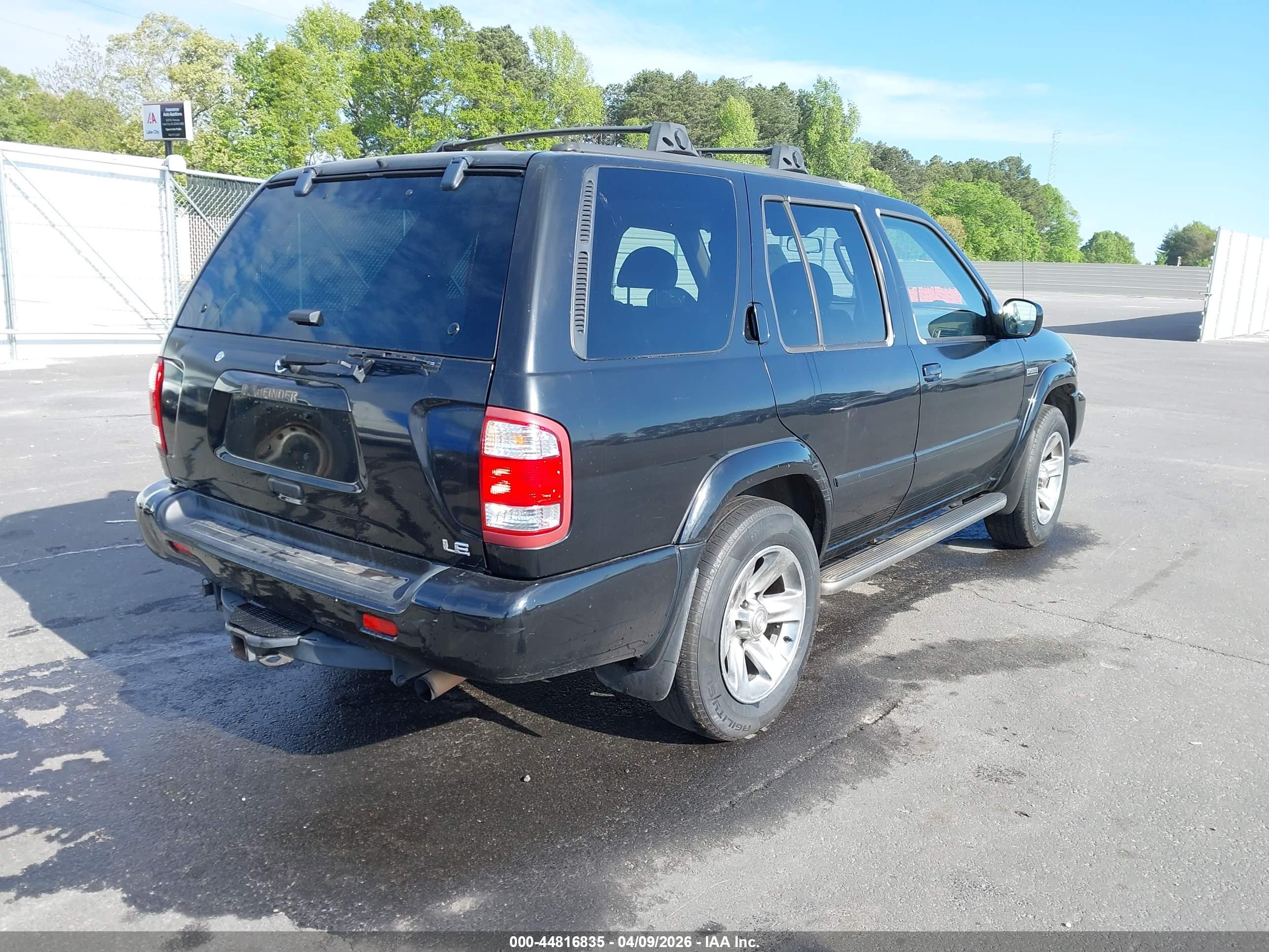 NISSAN PATHFINDER image 4