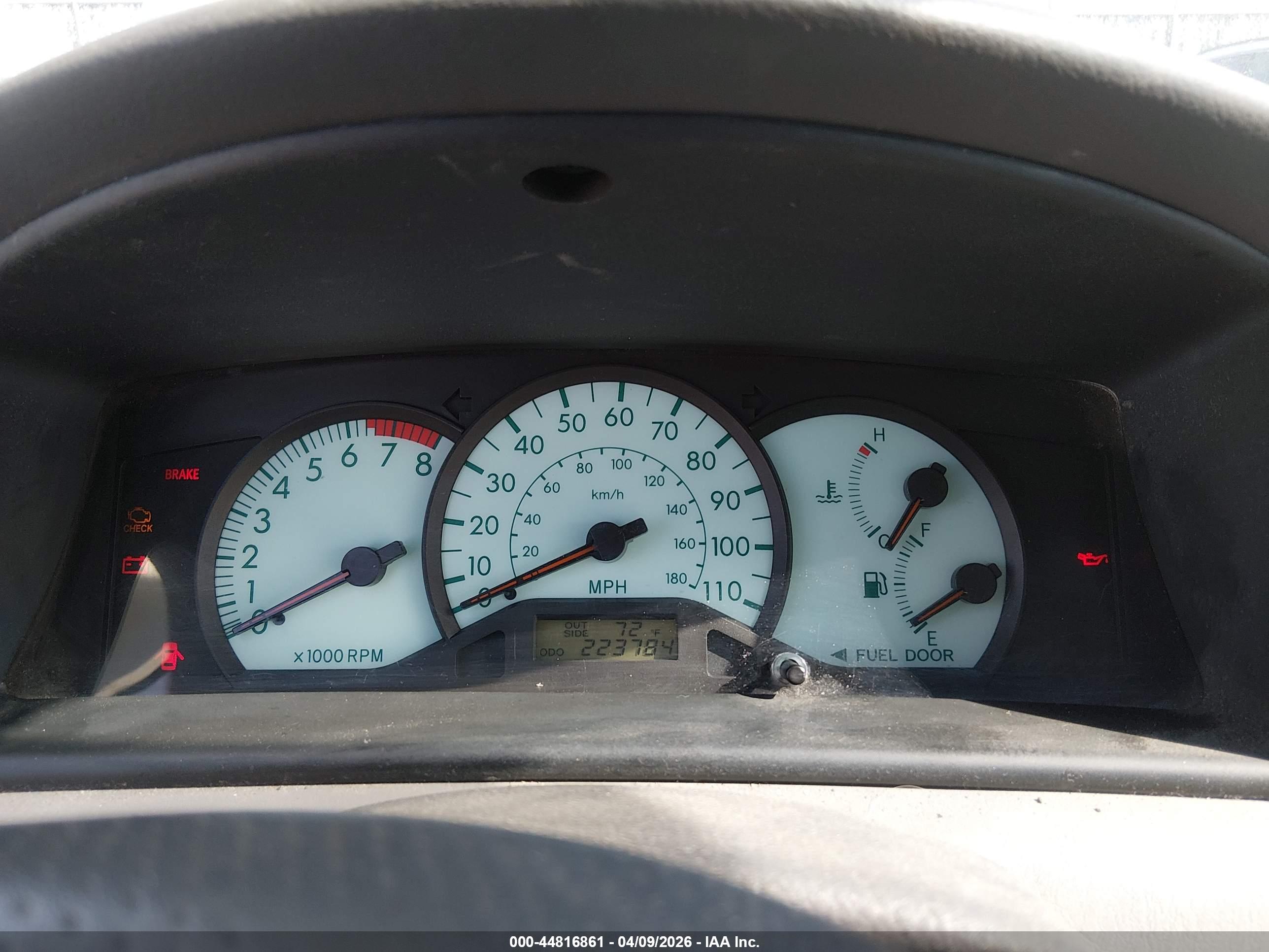 TOYOTA COROLLA image 7