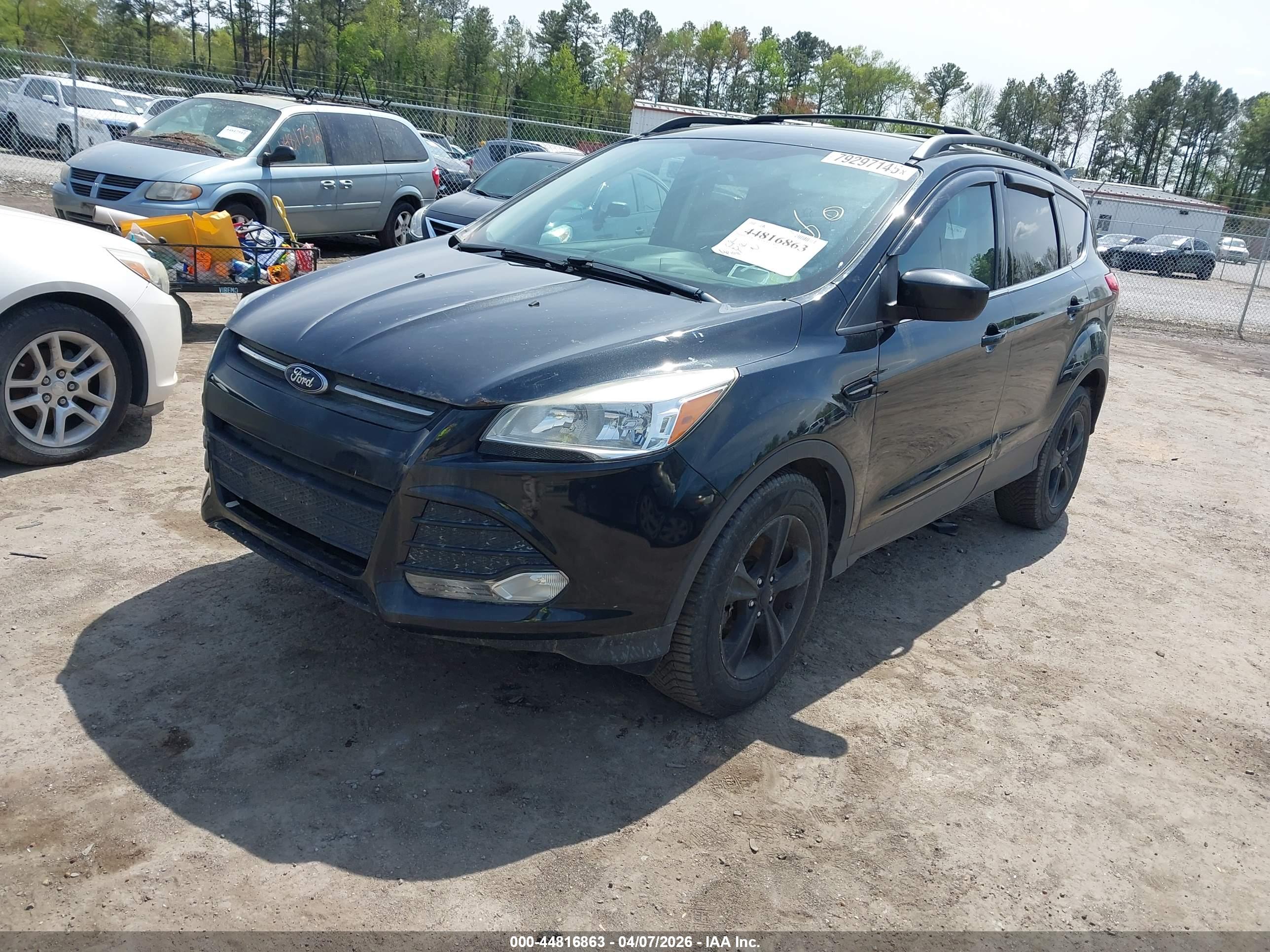 FORD ESCAPE image 2