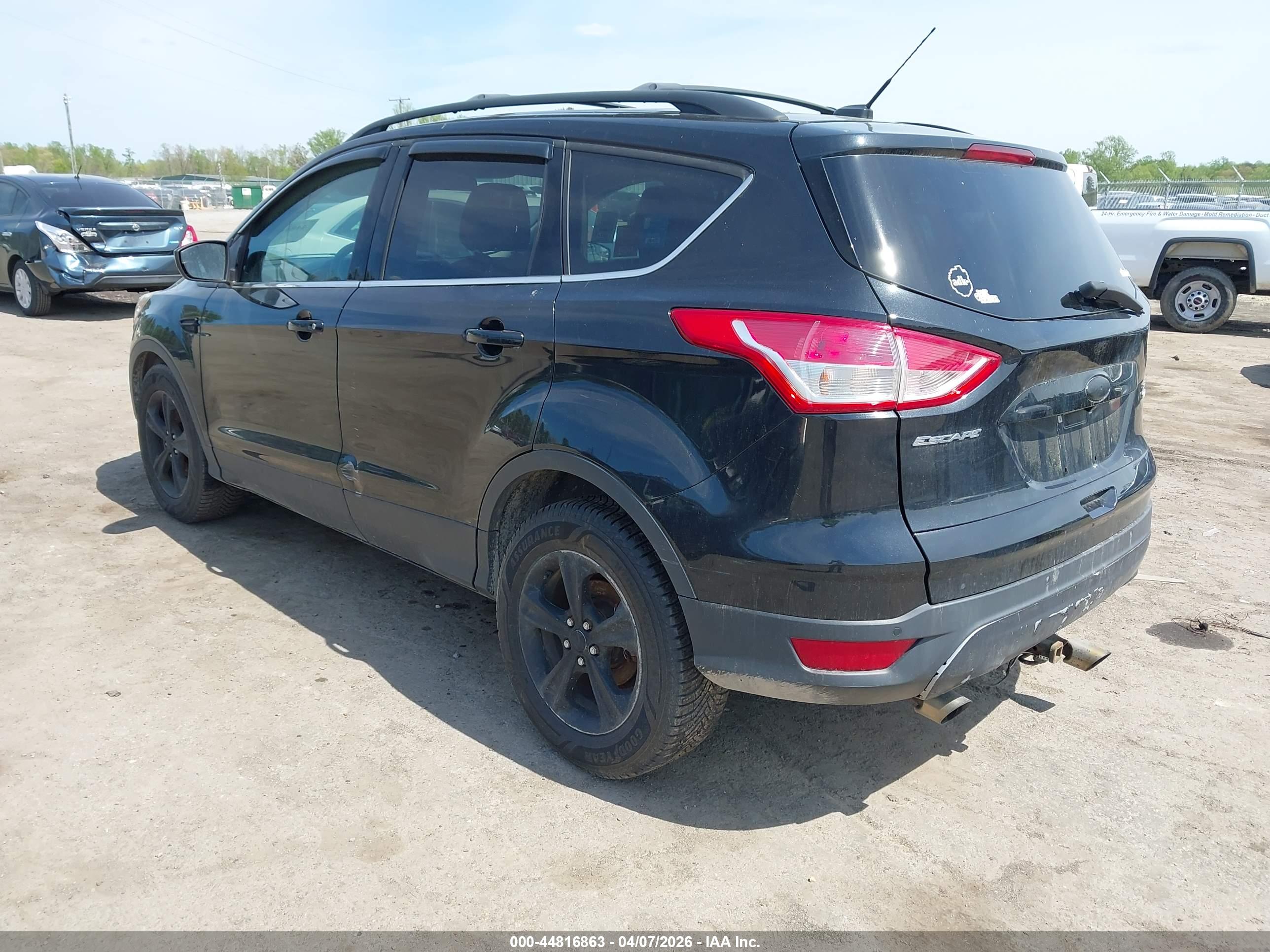 FORD ESCAPE image 3
