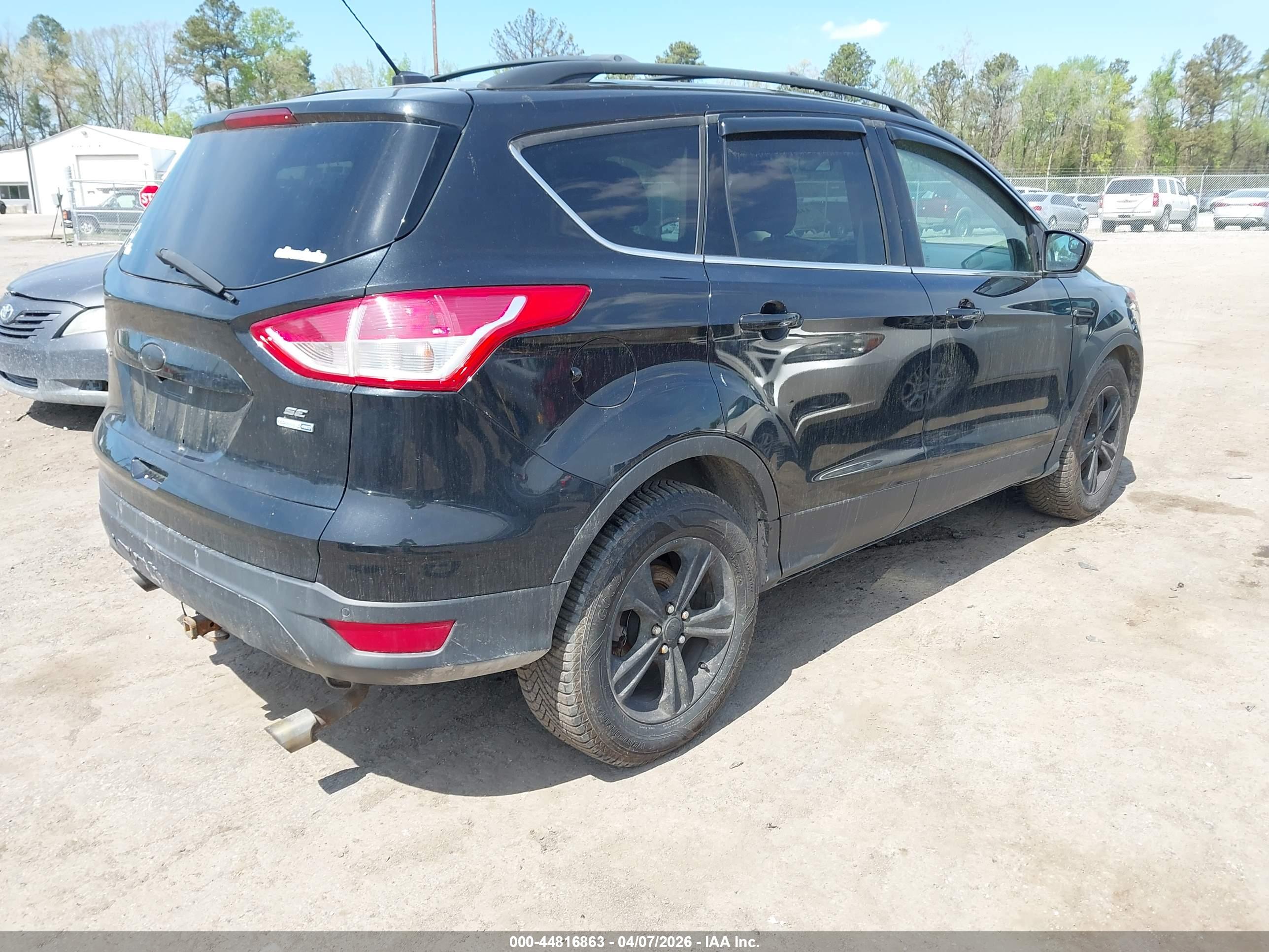 FORD ESCAPE image 4