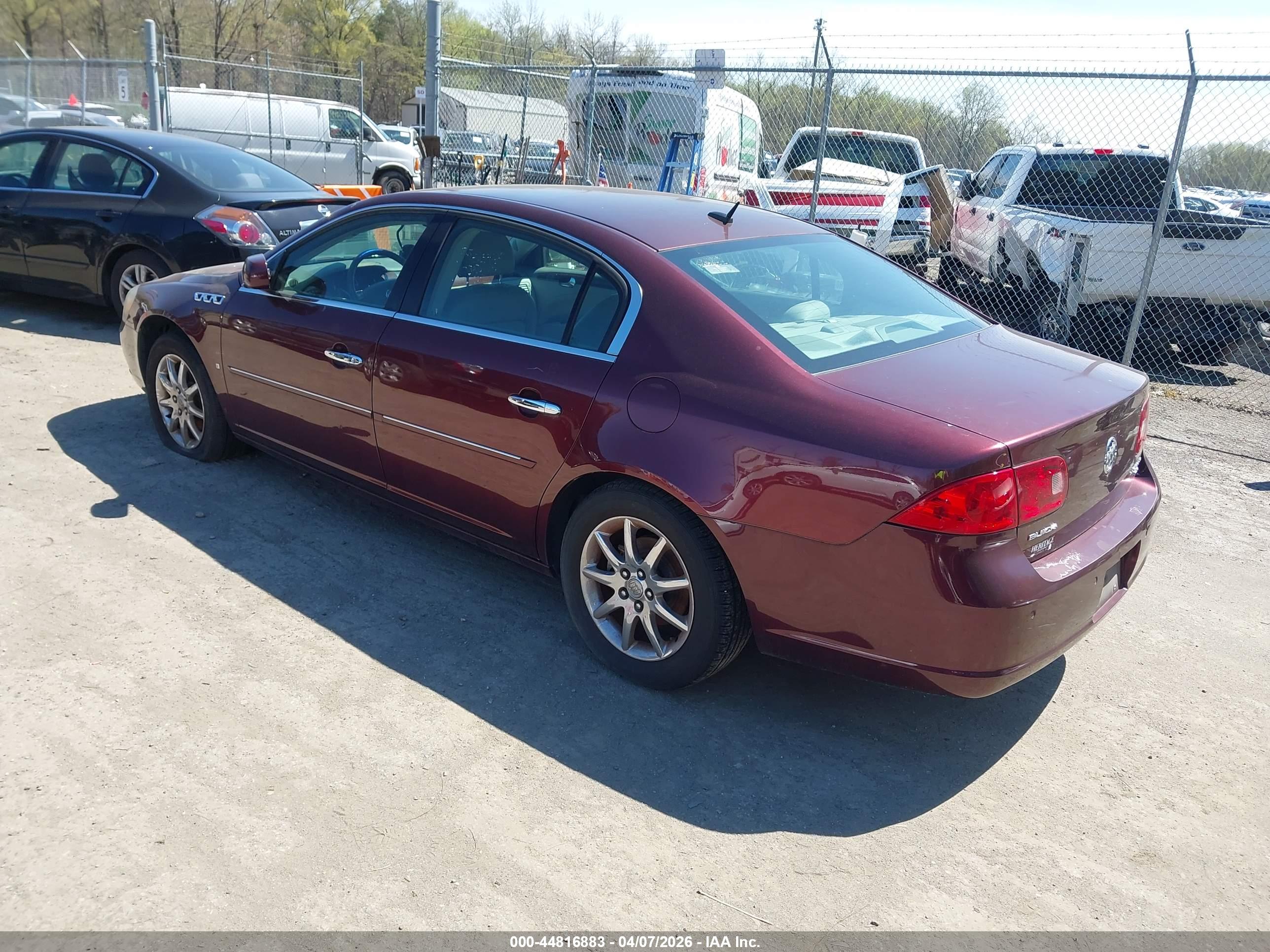 BUICK LUCERNE image 3