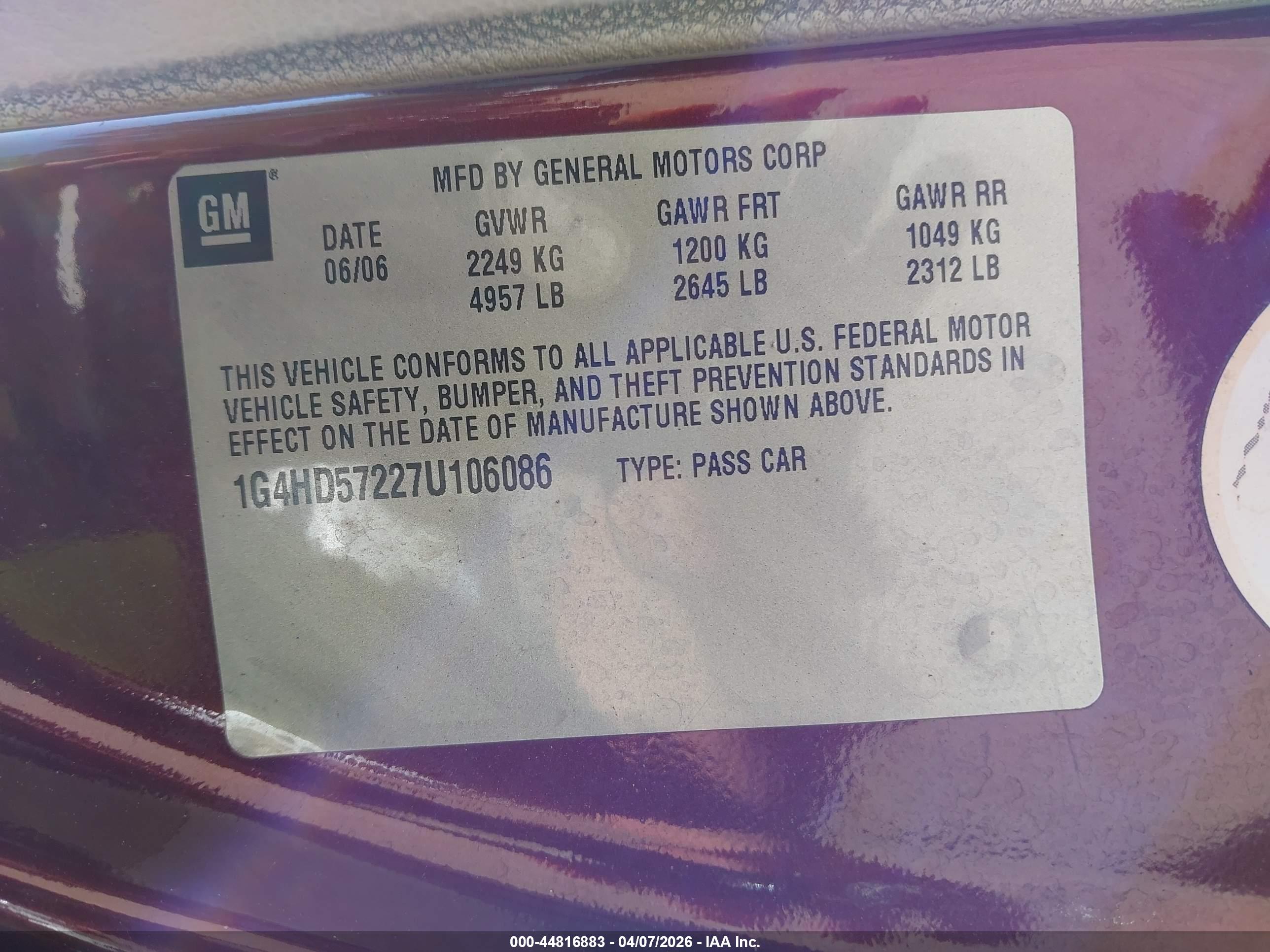 BUICK LUCERNE image 9