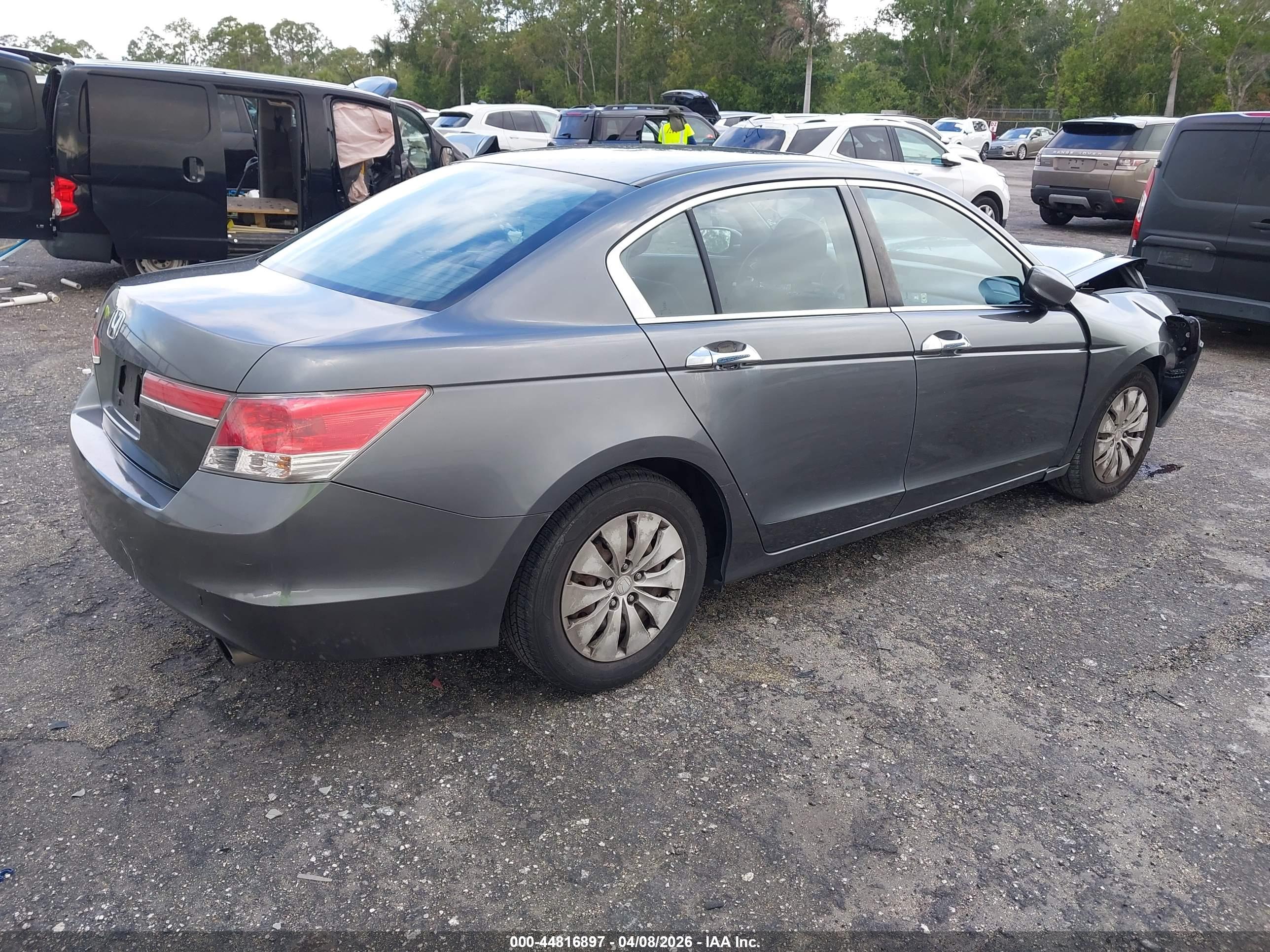 HONDA ACCORD image 4