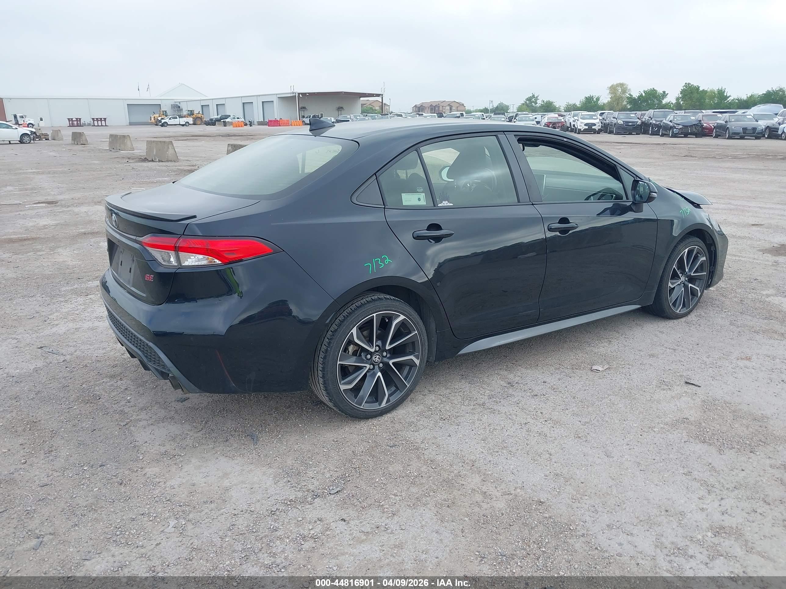 TOYOTA COROLLA image 4