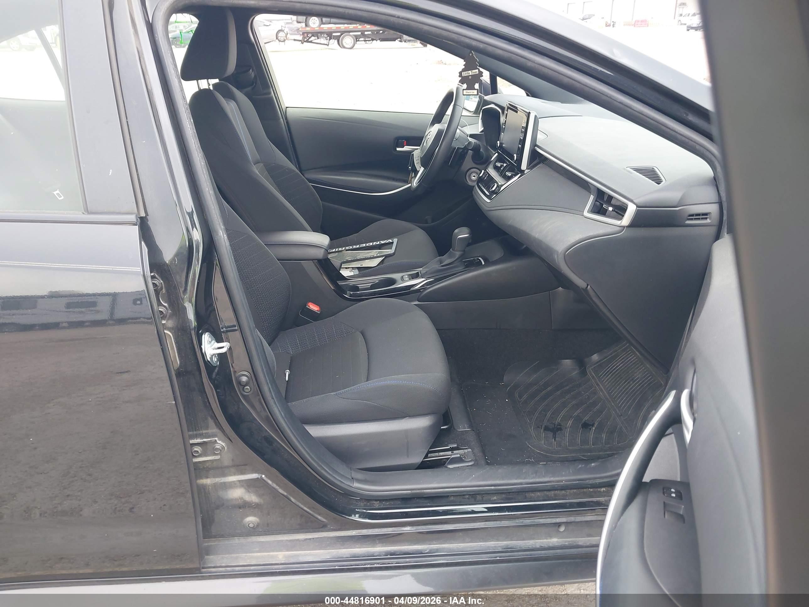 TOYOTA COROLLA image 5