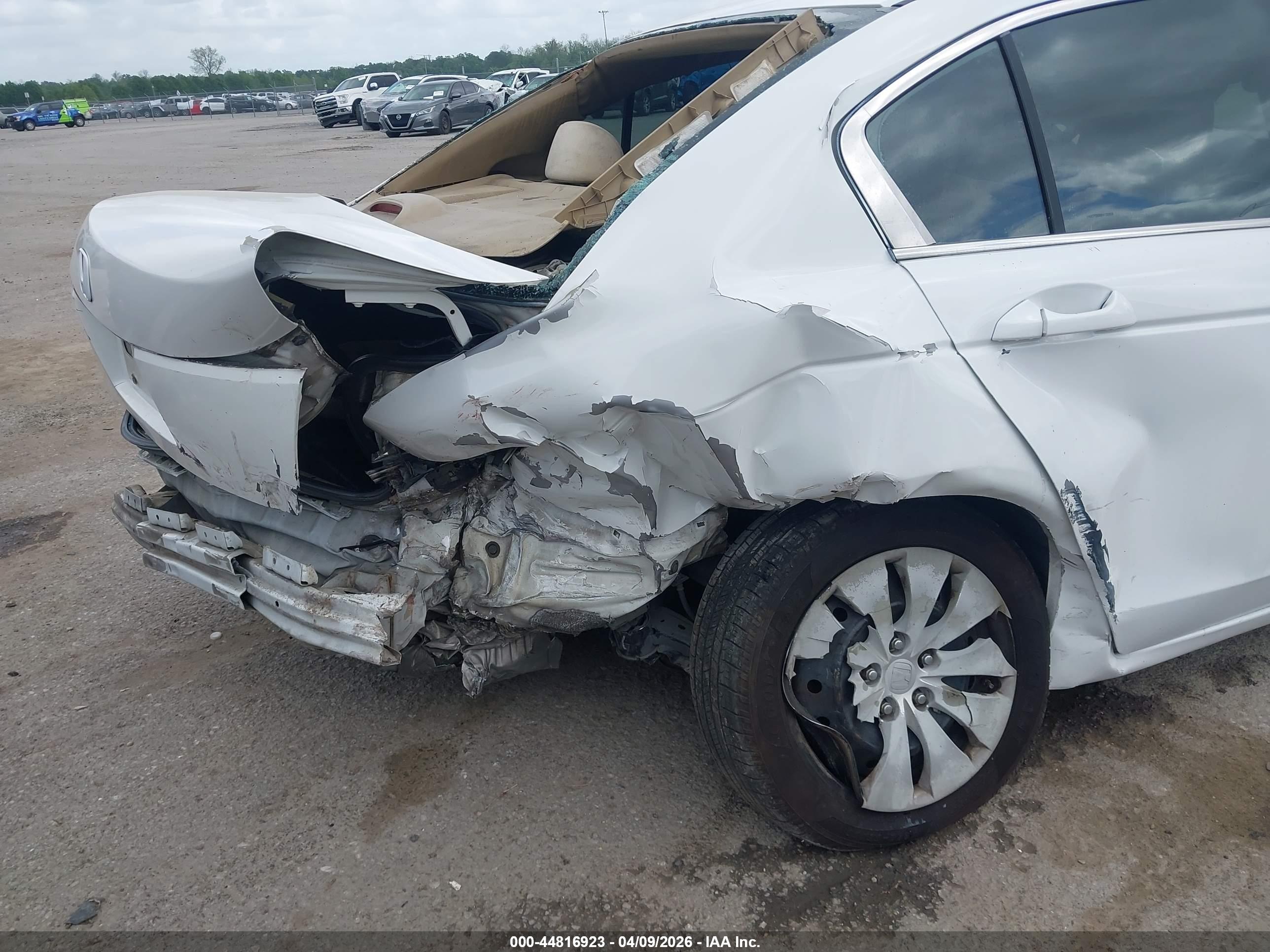 HONDA ACCORD image 6