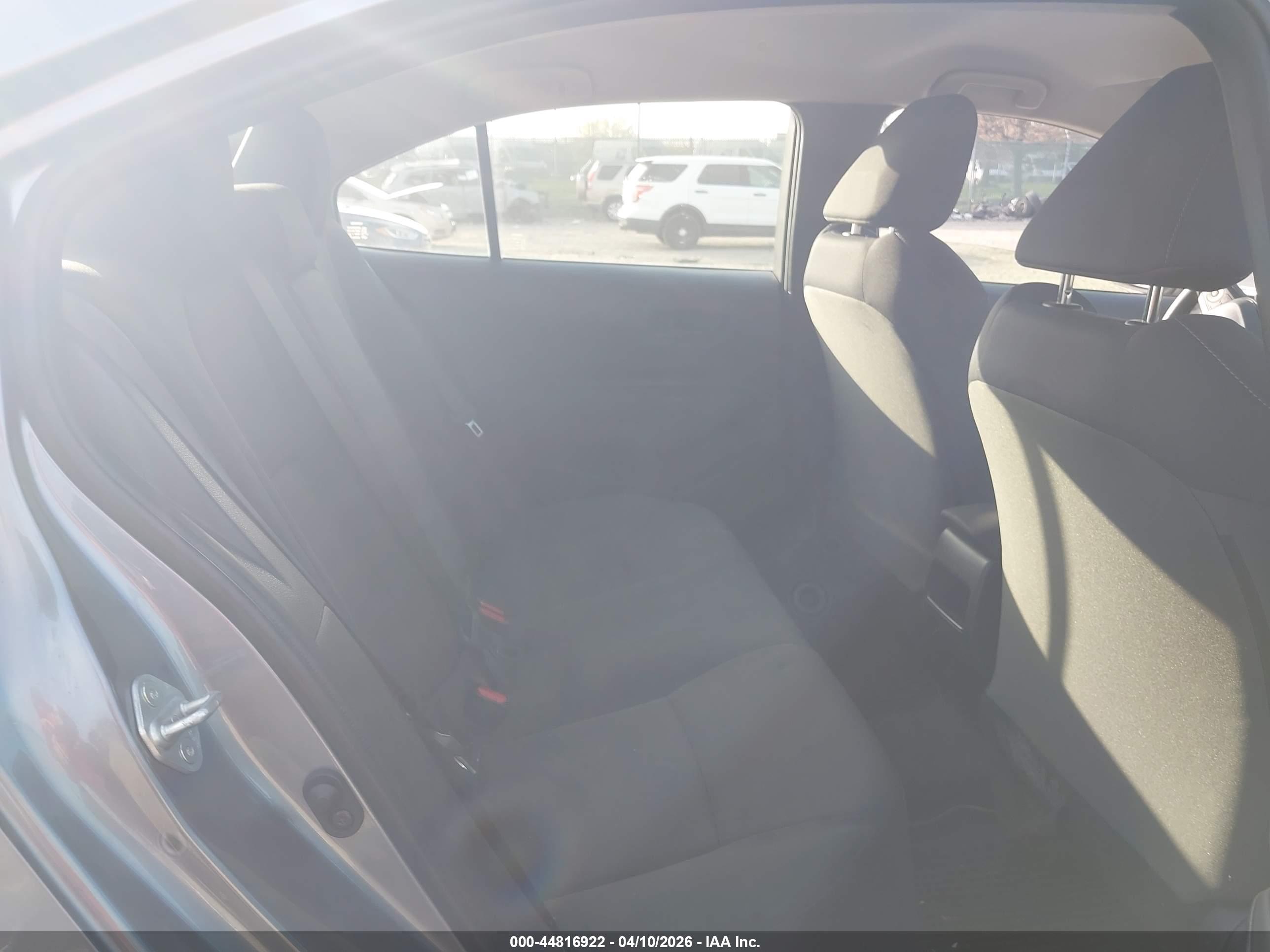 TOYOTA COROLLA image 8