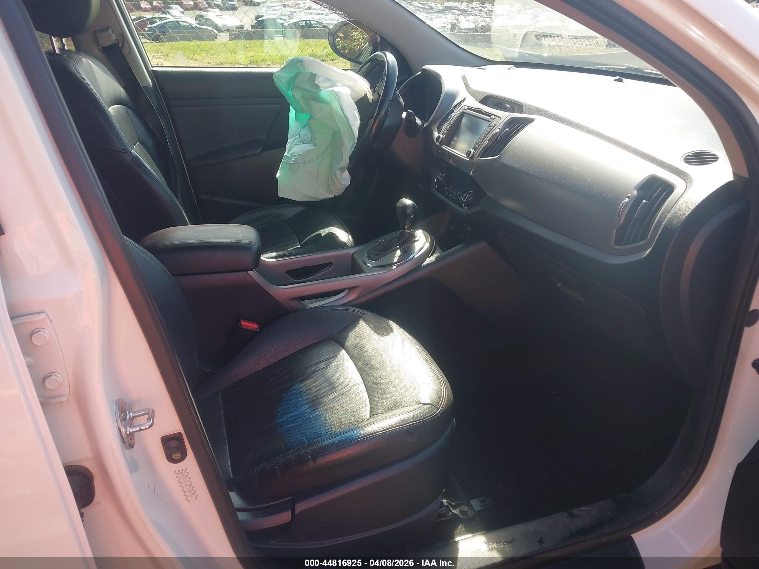 KIA SPORTAGE image 5