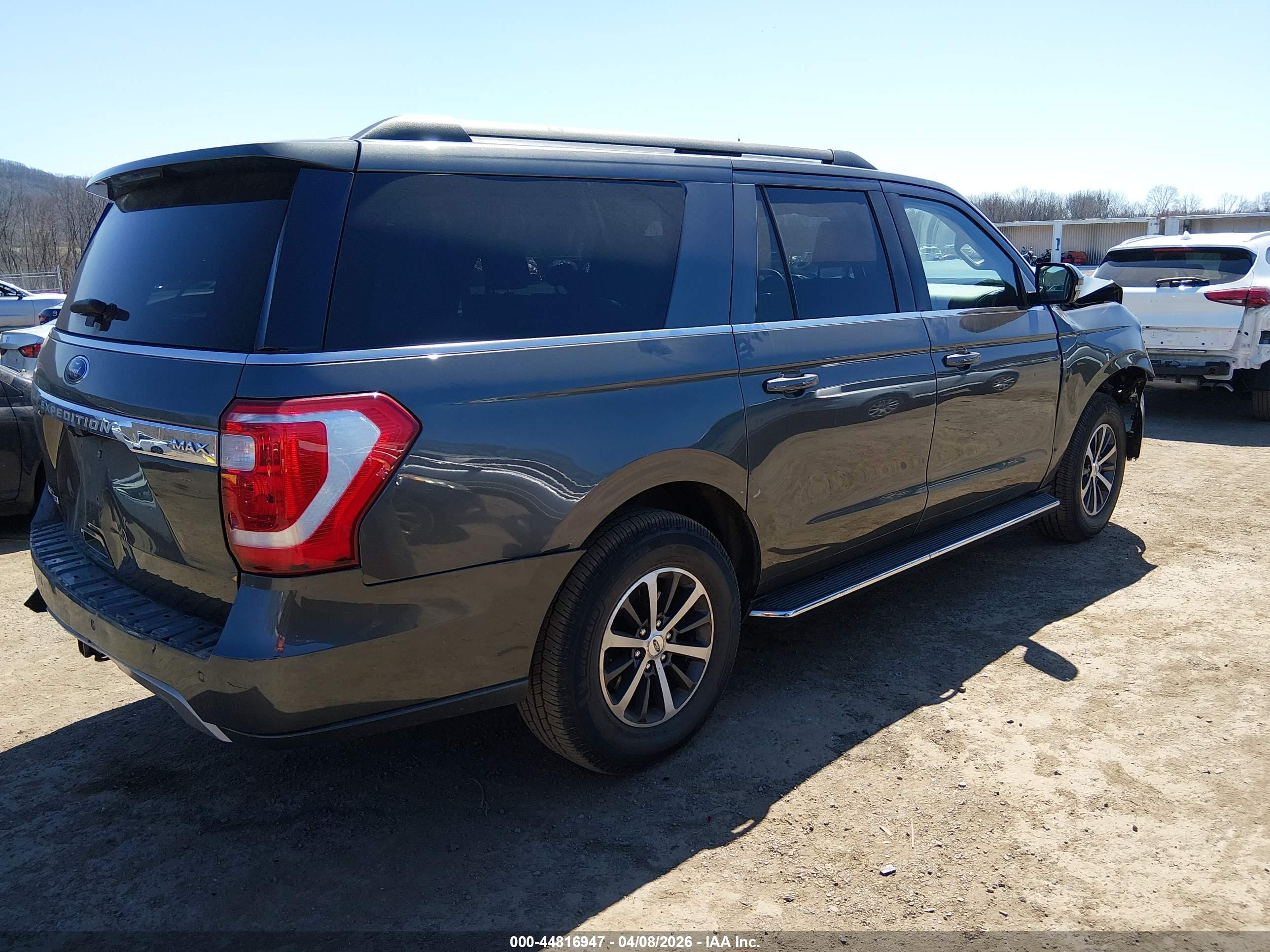 FORD EXPEDITION image 4
