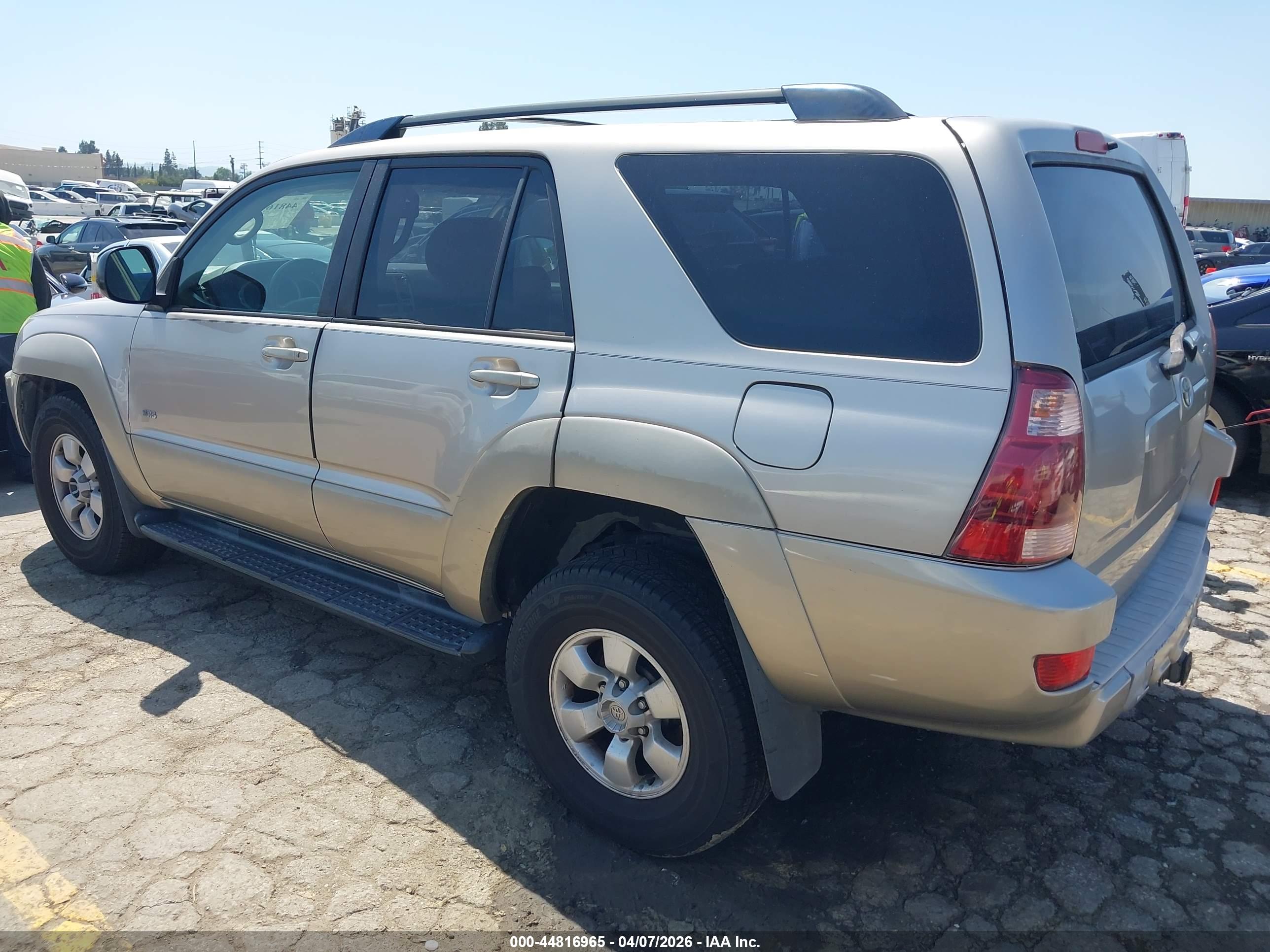TOYOTA 4RUNNER image 3