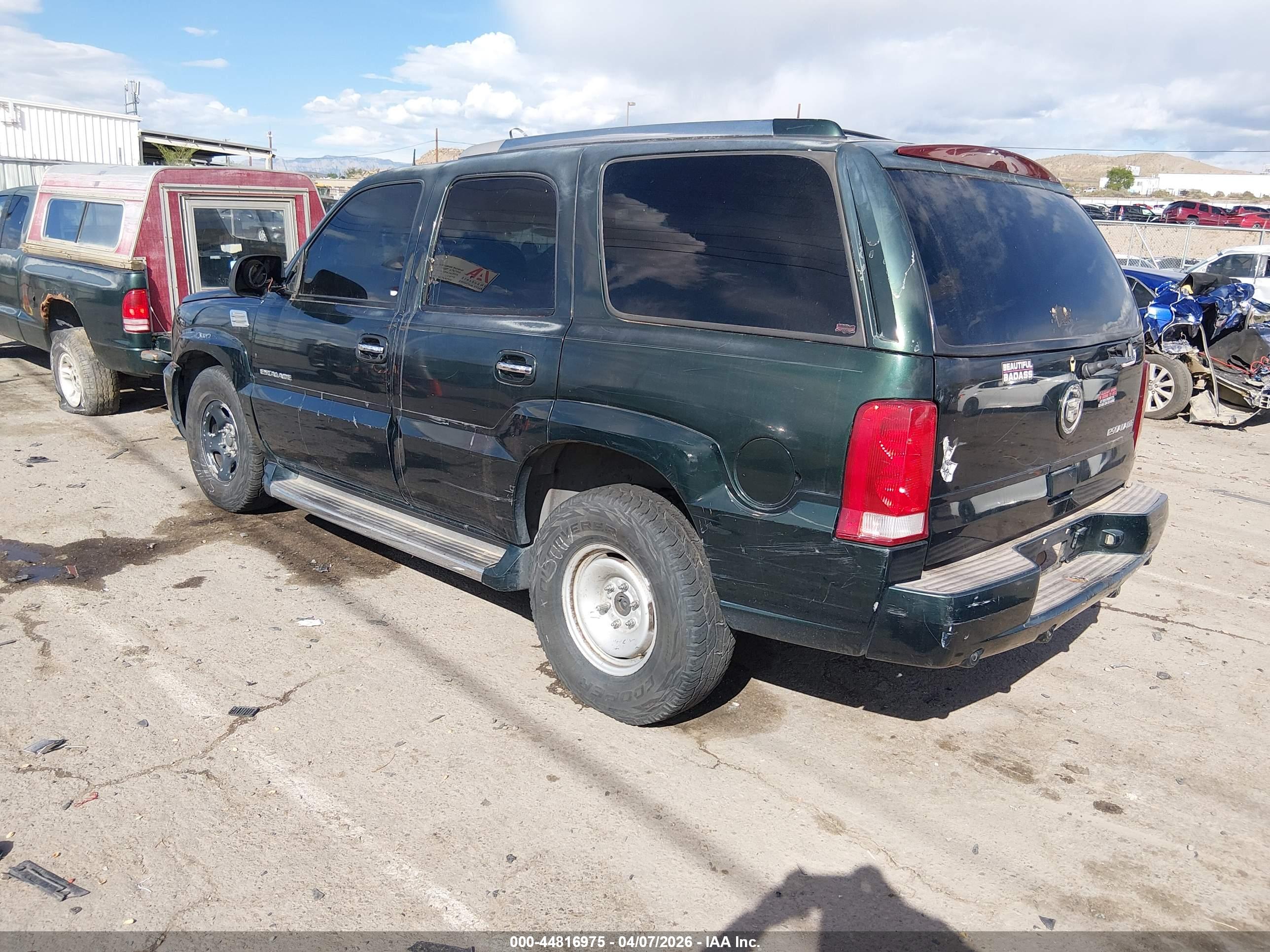 CADILLAC ESCALADE image 3