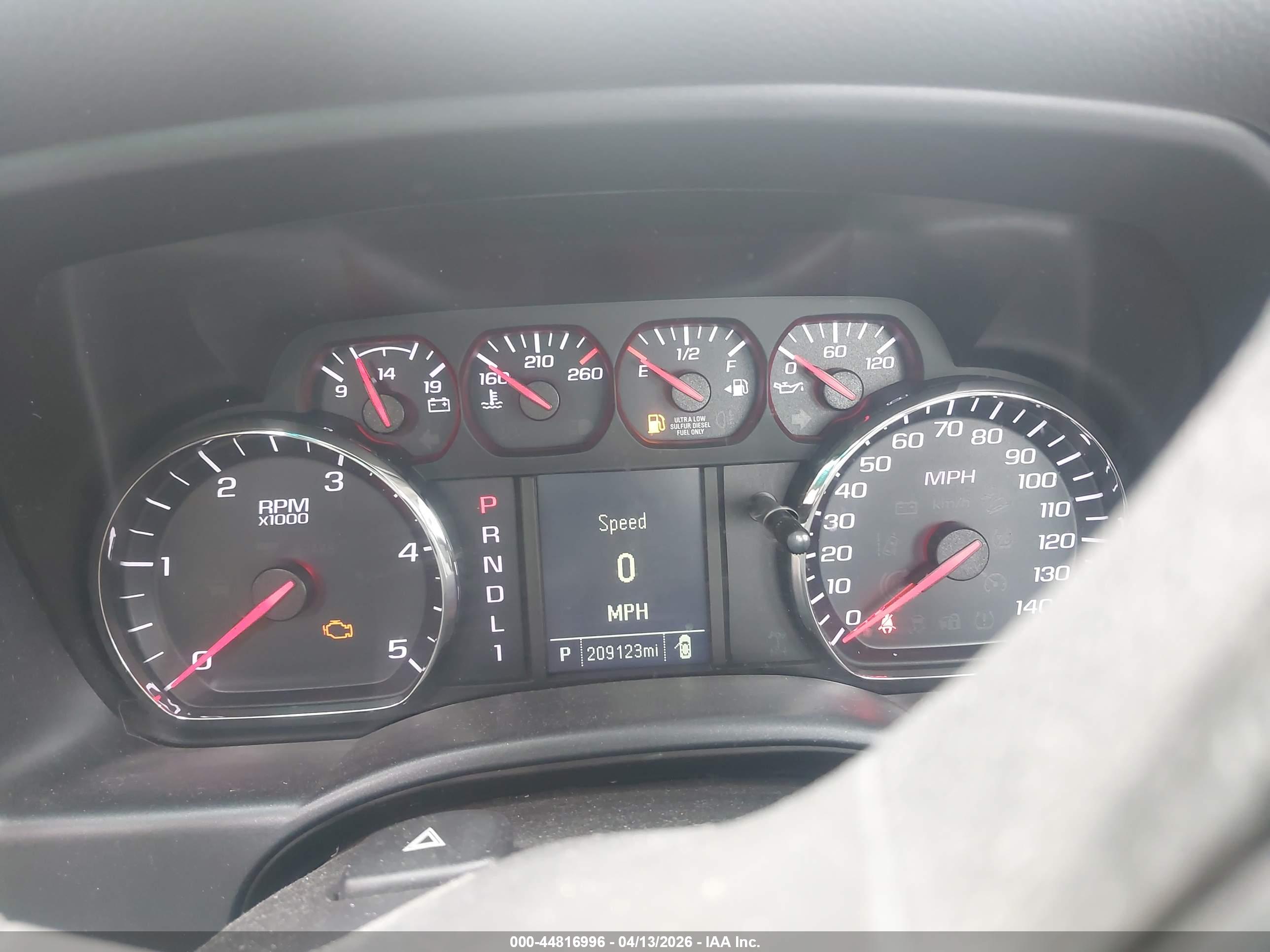 CHEVROLET SILVERADO image 6