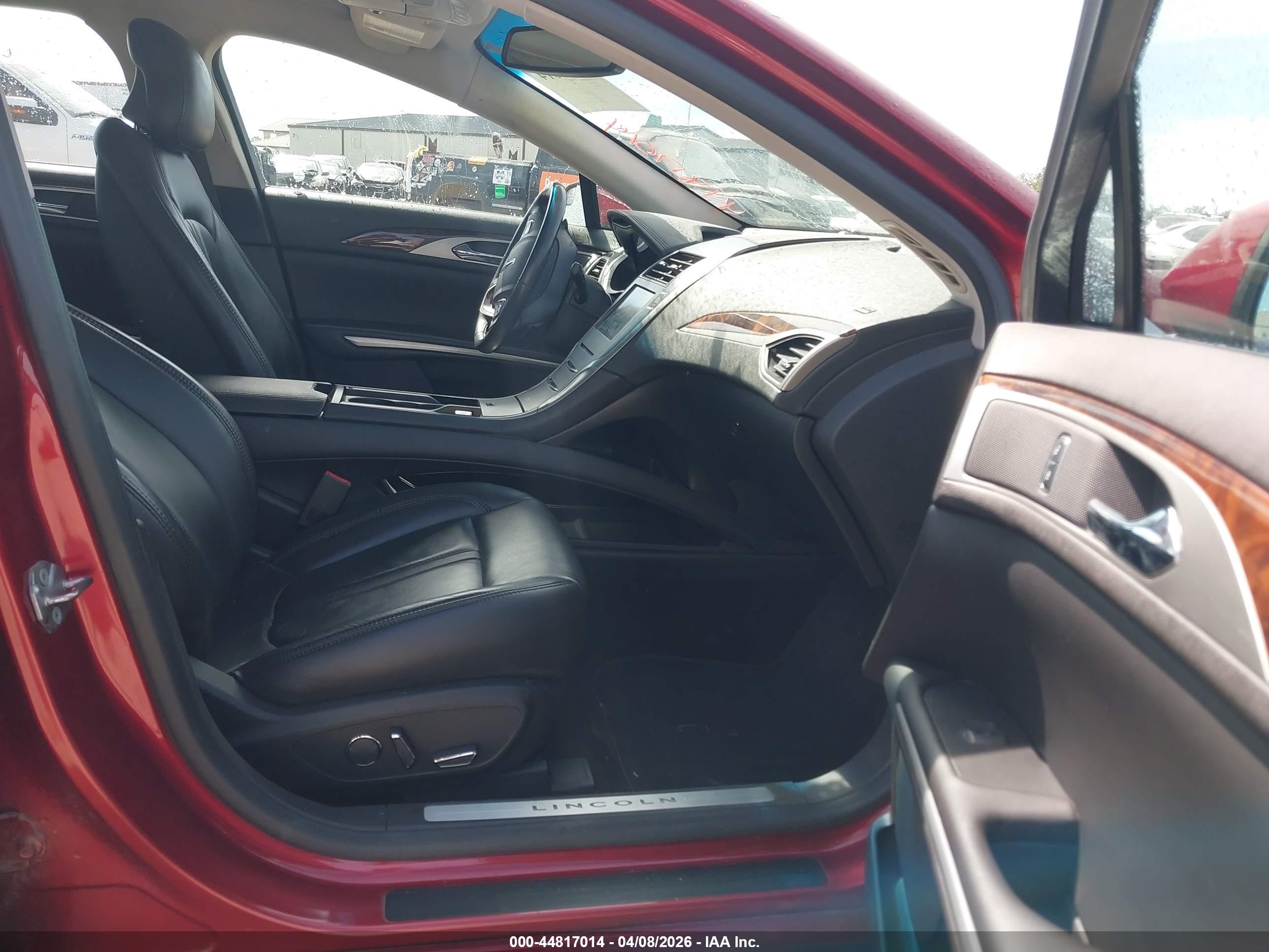 LINCOLN MKZ image 5