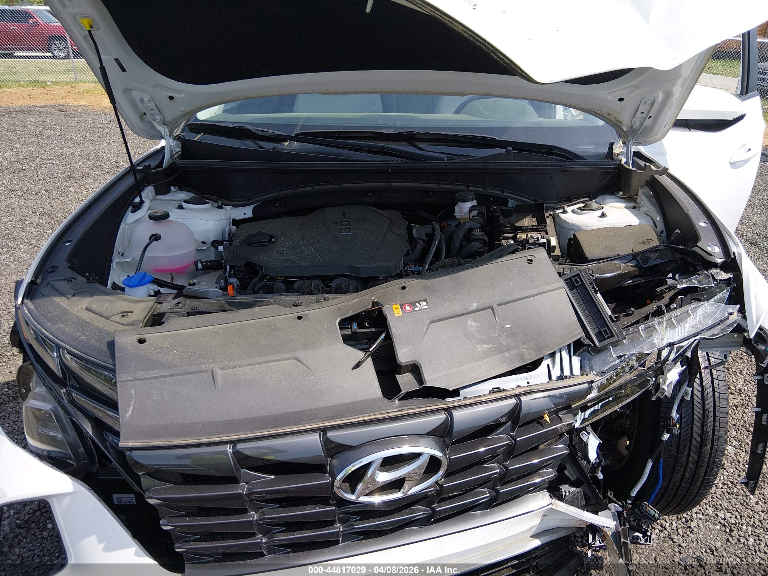 HYUNDAI TUCSON image 10