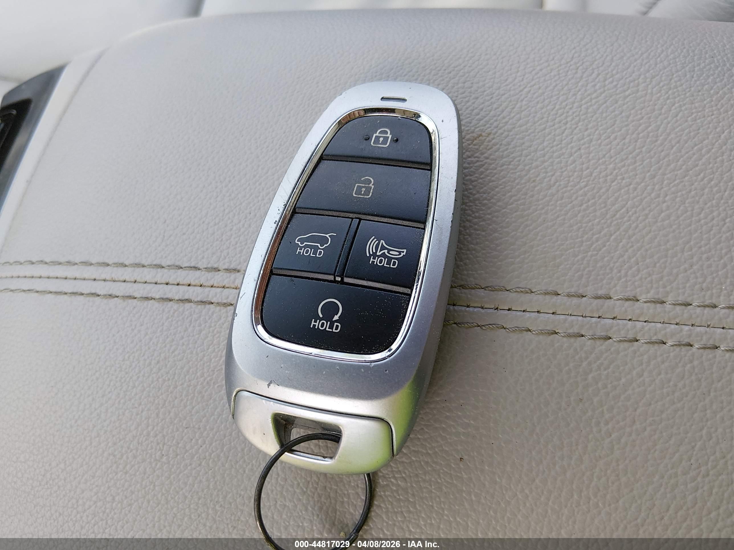 HYUNDAI TUCSON image 11