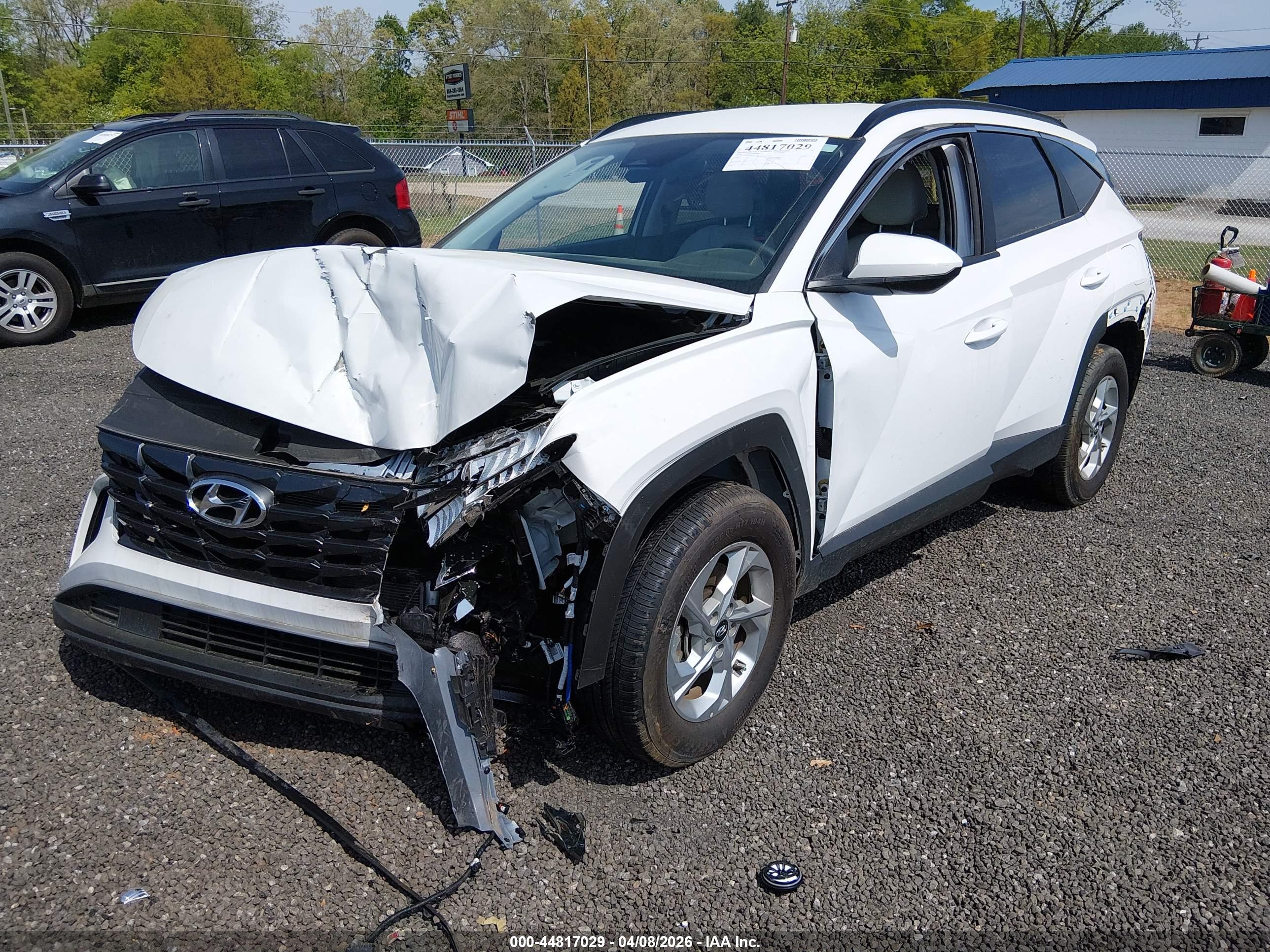 HYUNDAI TUCSON image 2