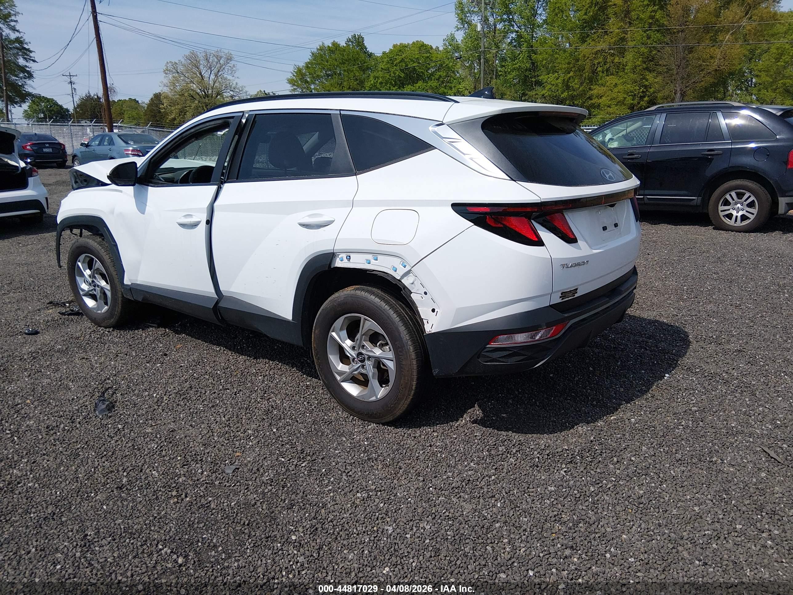 HYUNDAI TUCSON image 3