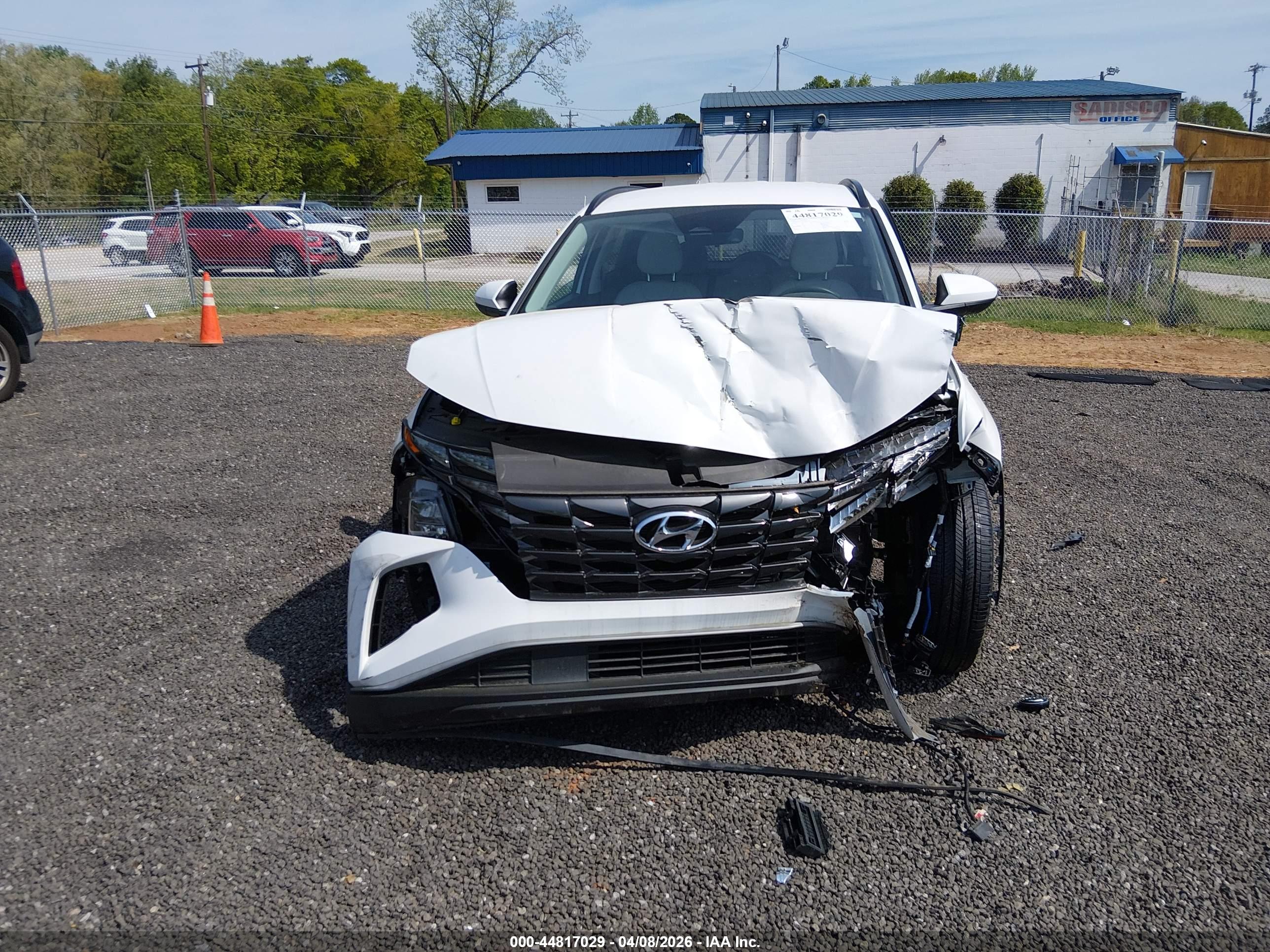 HYUNDAI TUCSON image 6