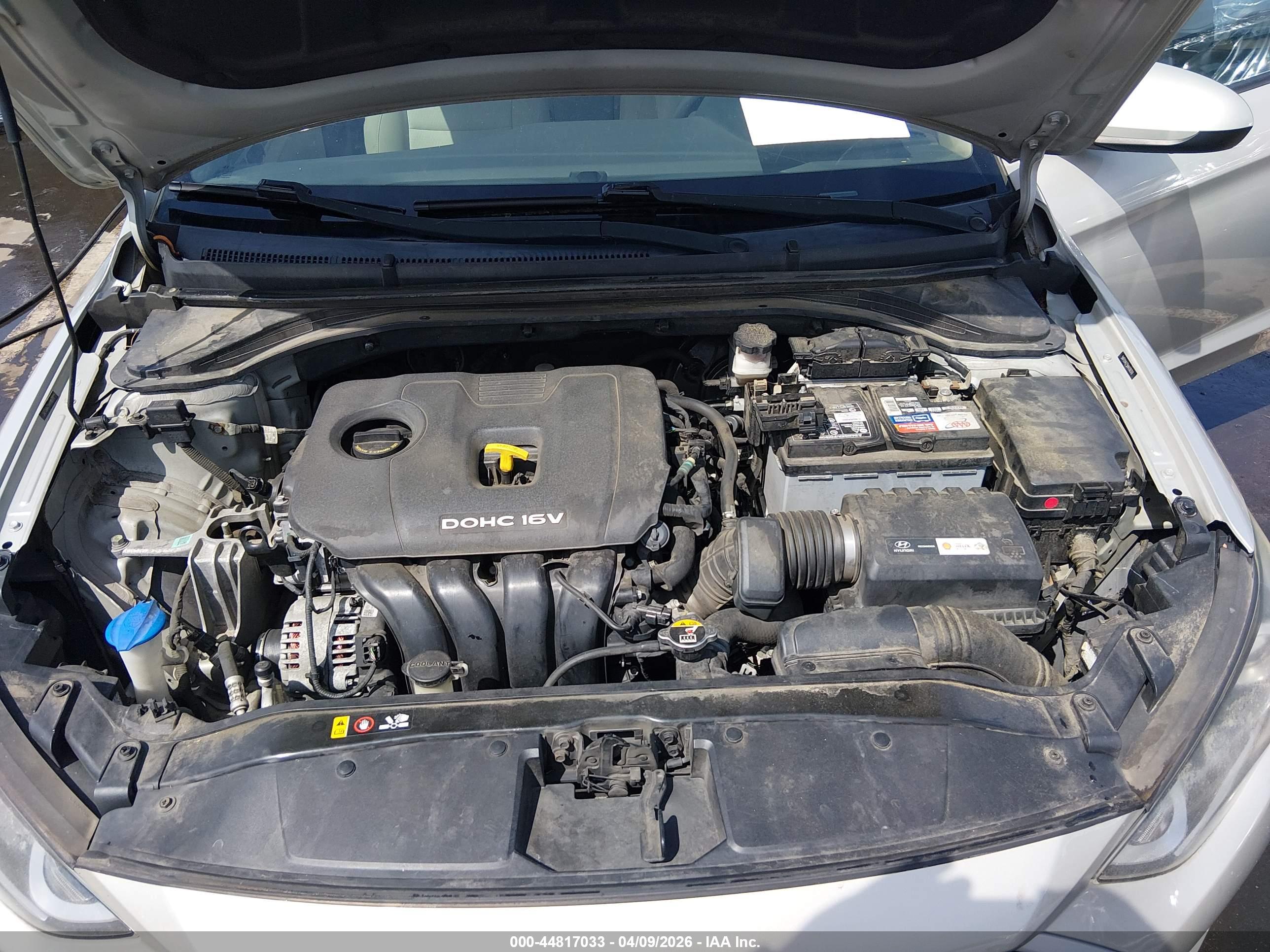 HYUNDAI ELANTRA image 10