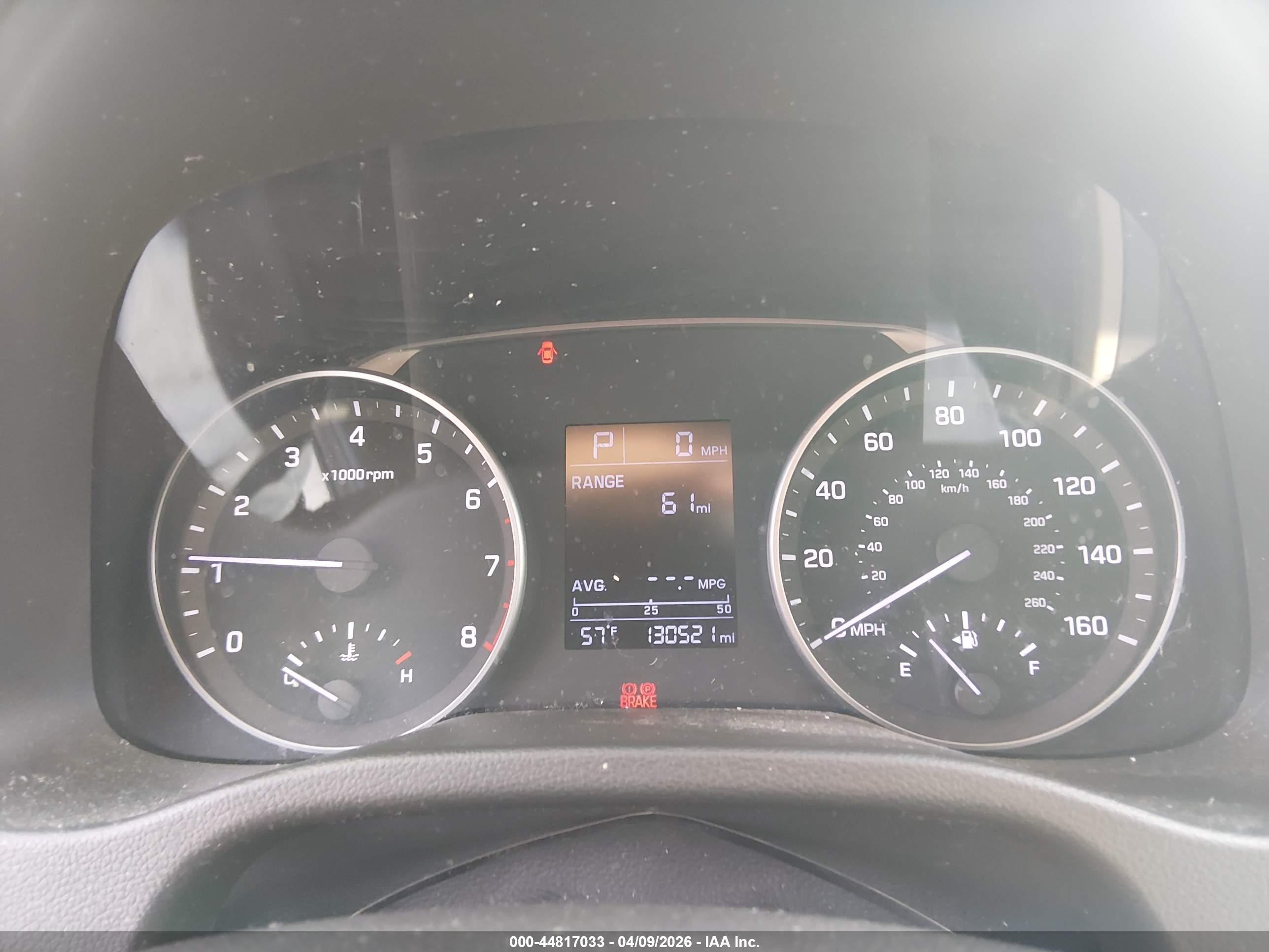 HYUNDAI ELANTRA image 7