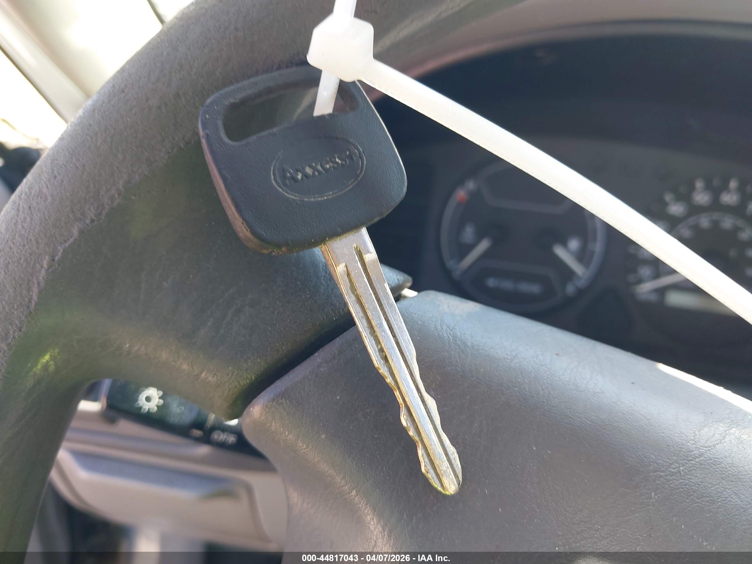 TOYOTA COROLLA image 11
