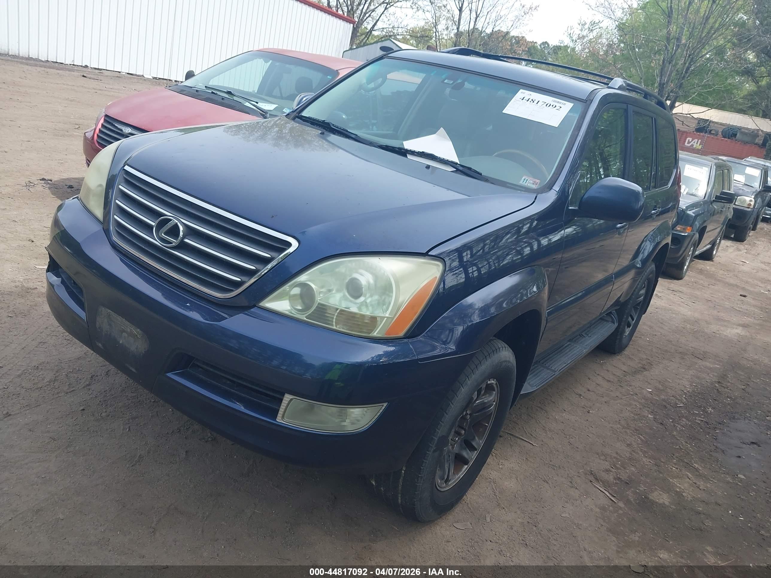 LEXUS GX image 2