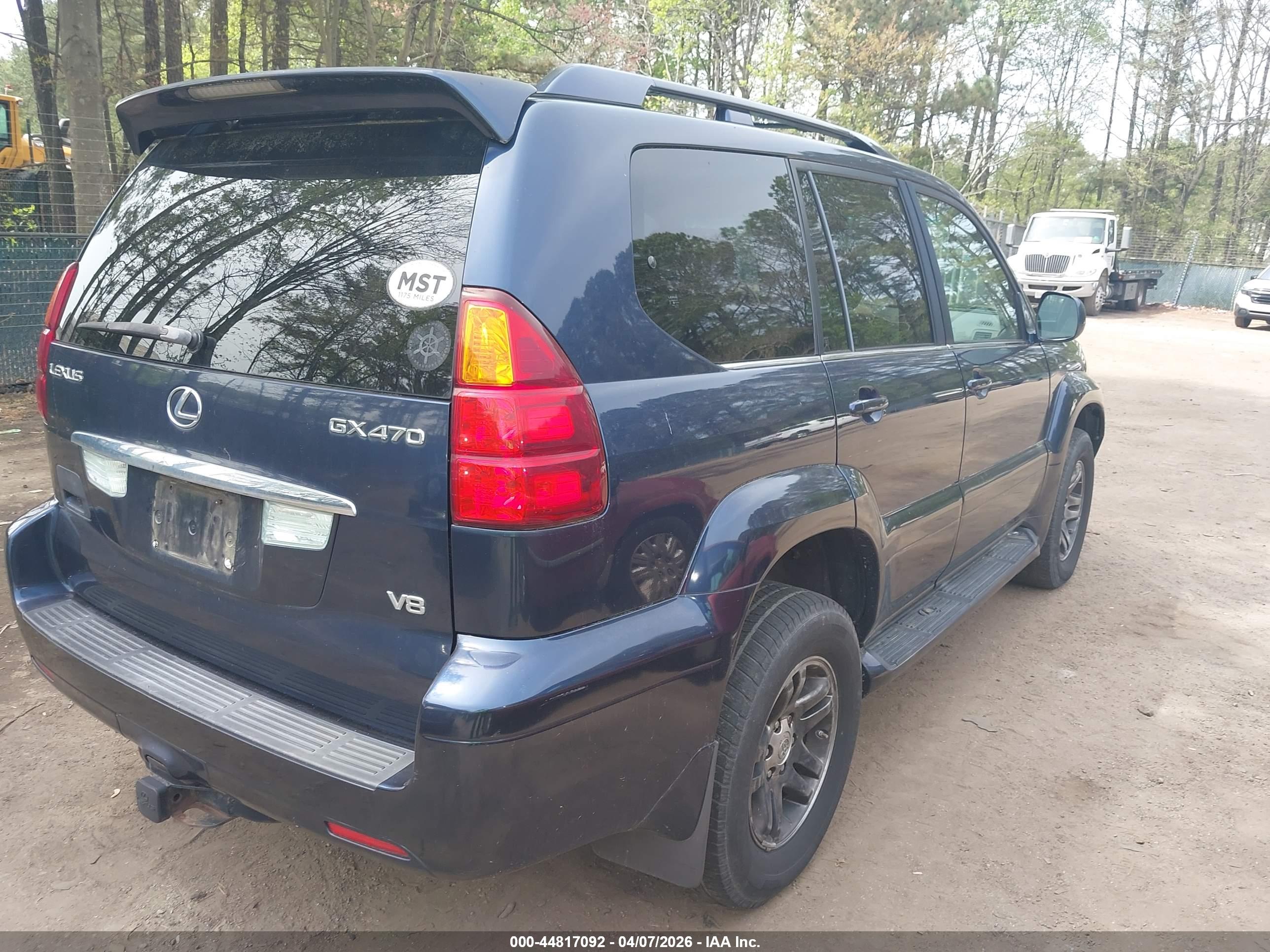 LEXUS GX image 4