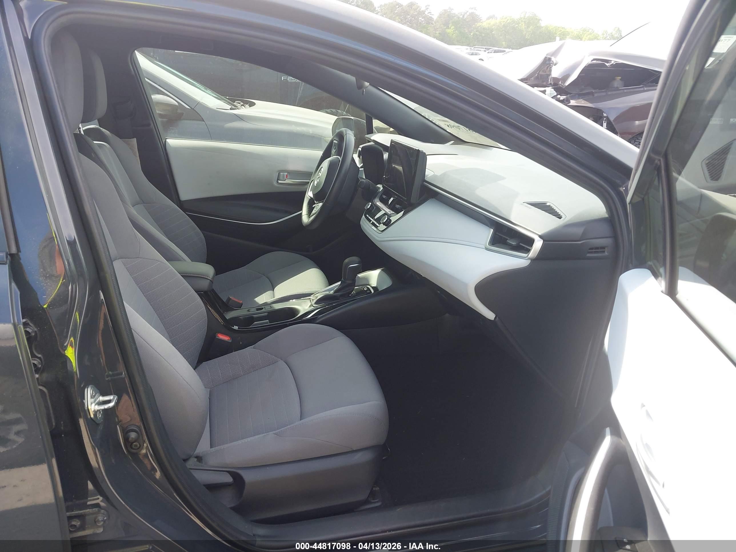 TOYOTA COROLLA image 5