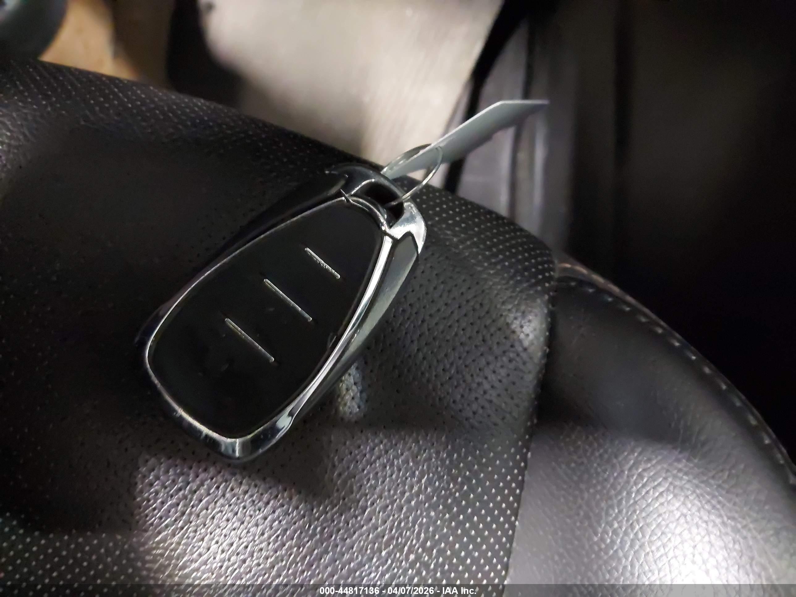 CHEVROLET EQUINOX image 11