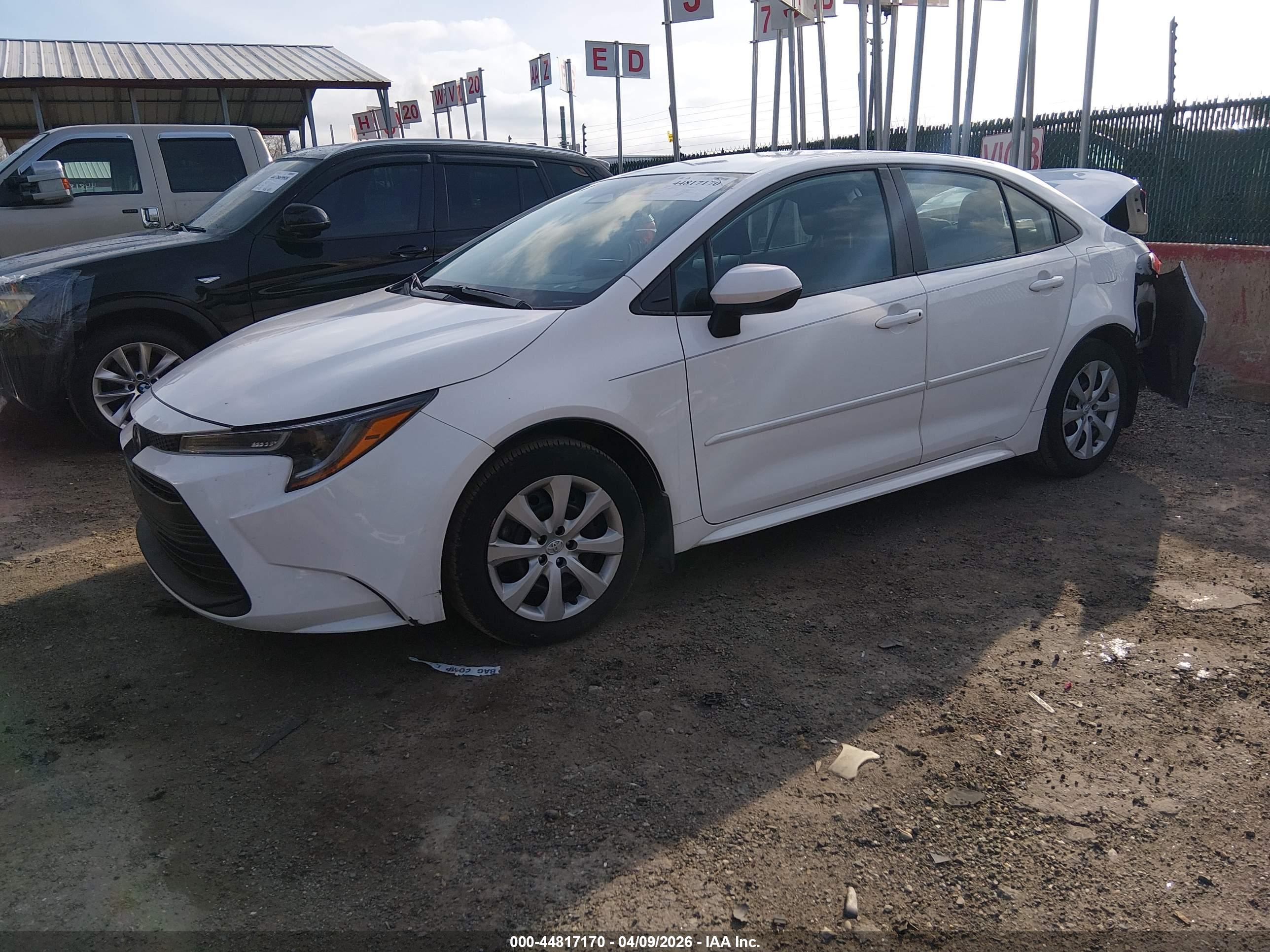 TOYOTA COROLLA image 2
