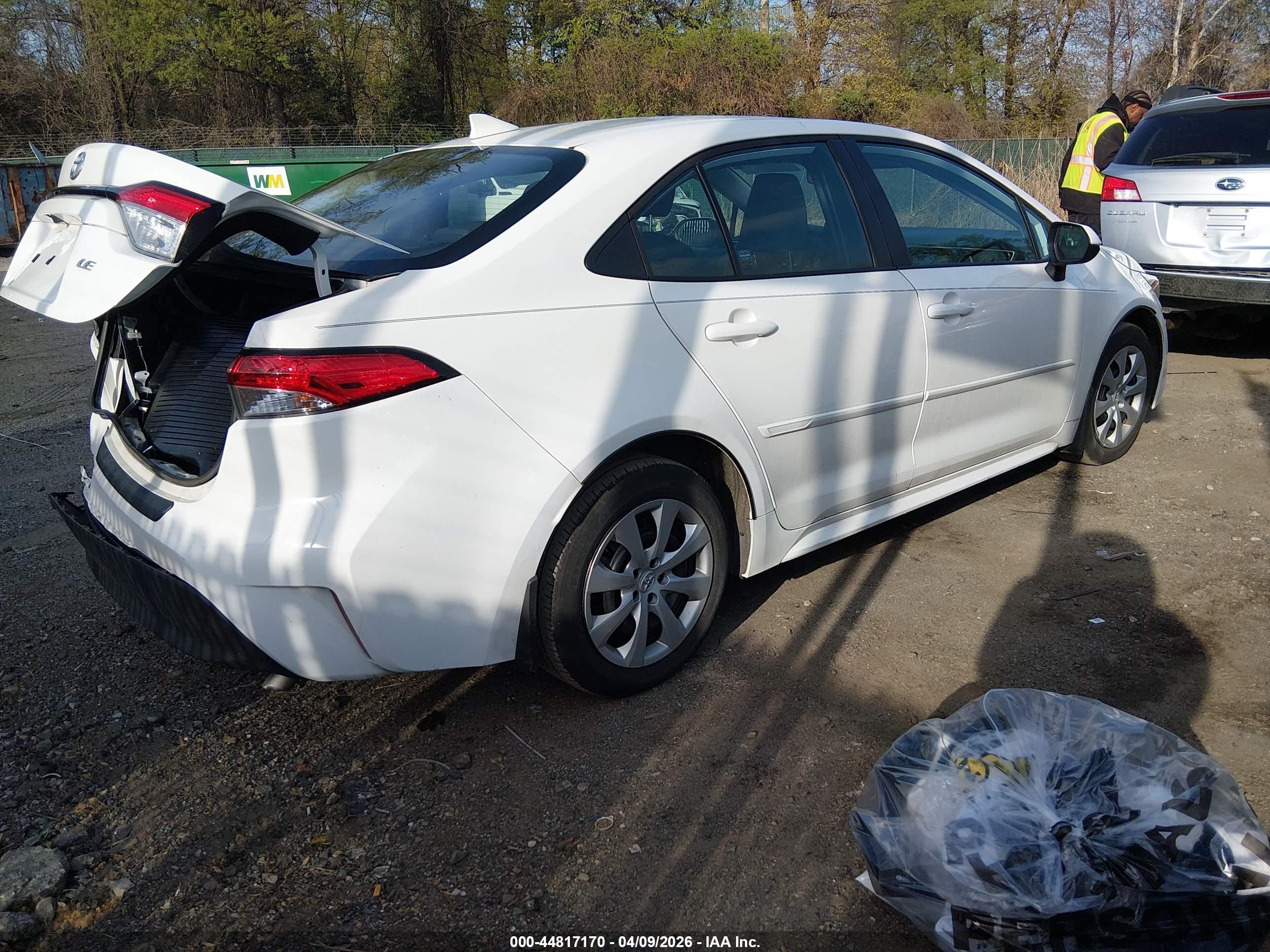 TOYOTA COROLLA image 4