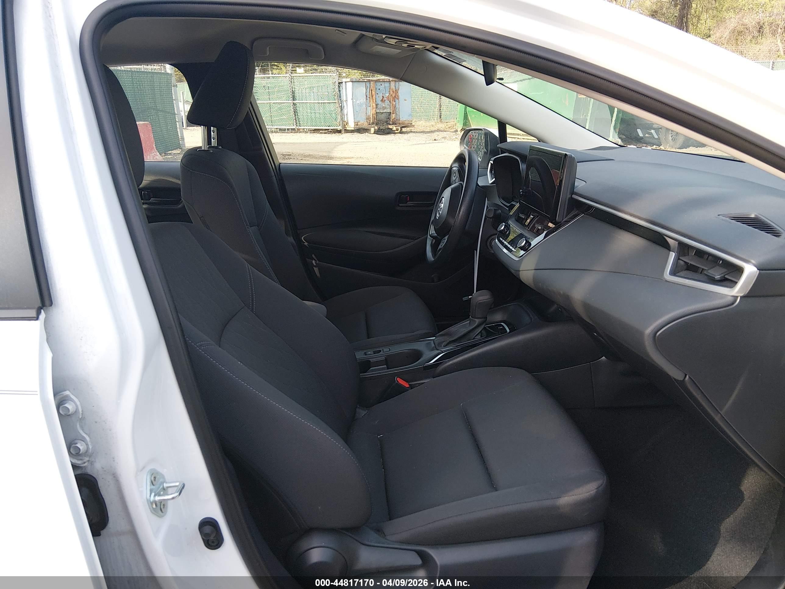TOYOTA COROLLA image 5