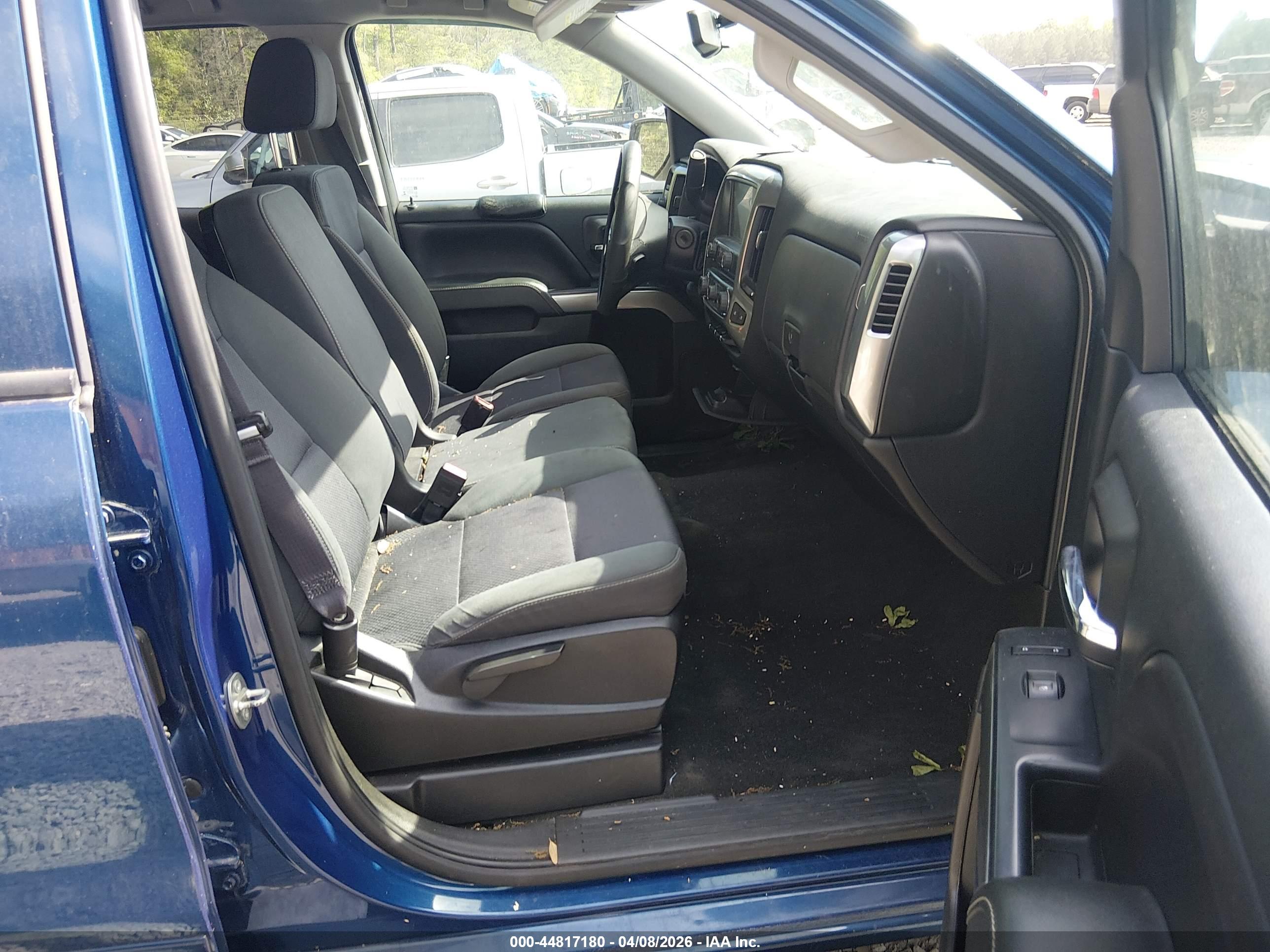 CHEVROLET SILVERADO image 5