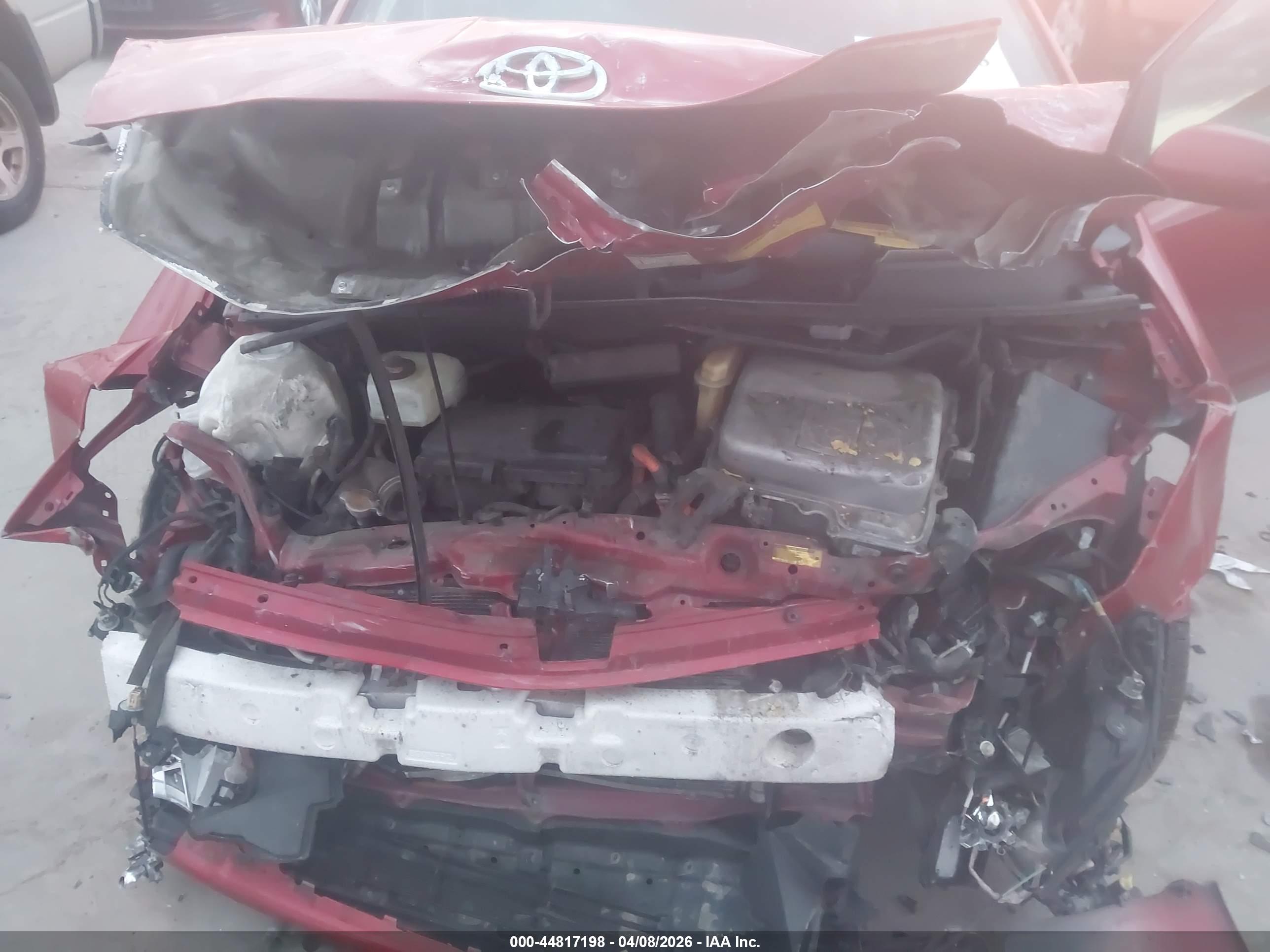 TOYOTA PRIUS image 10